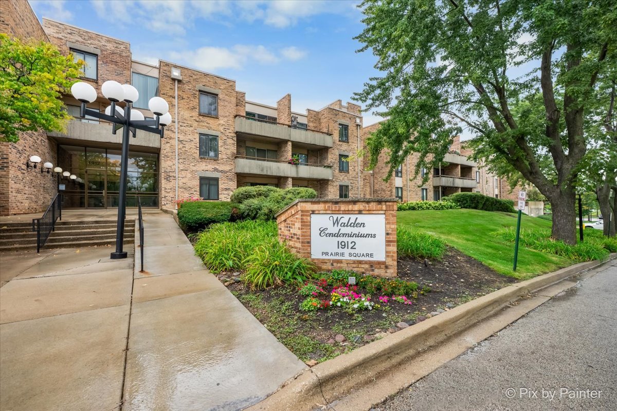 1912 Prairie Square Unit 303A, Schaumburg IL 60173