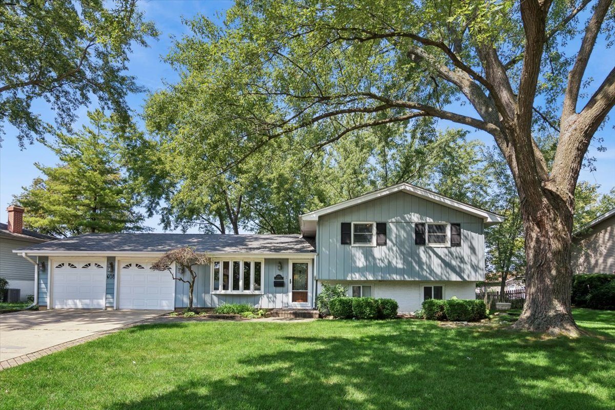 608 Norwood Lane, Schaumburg IL 60193