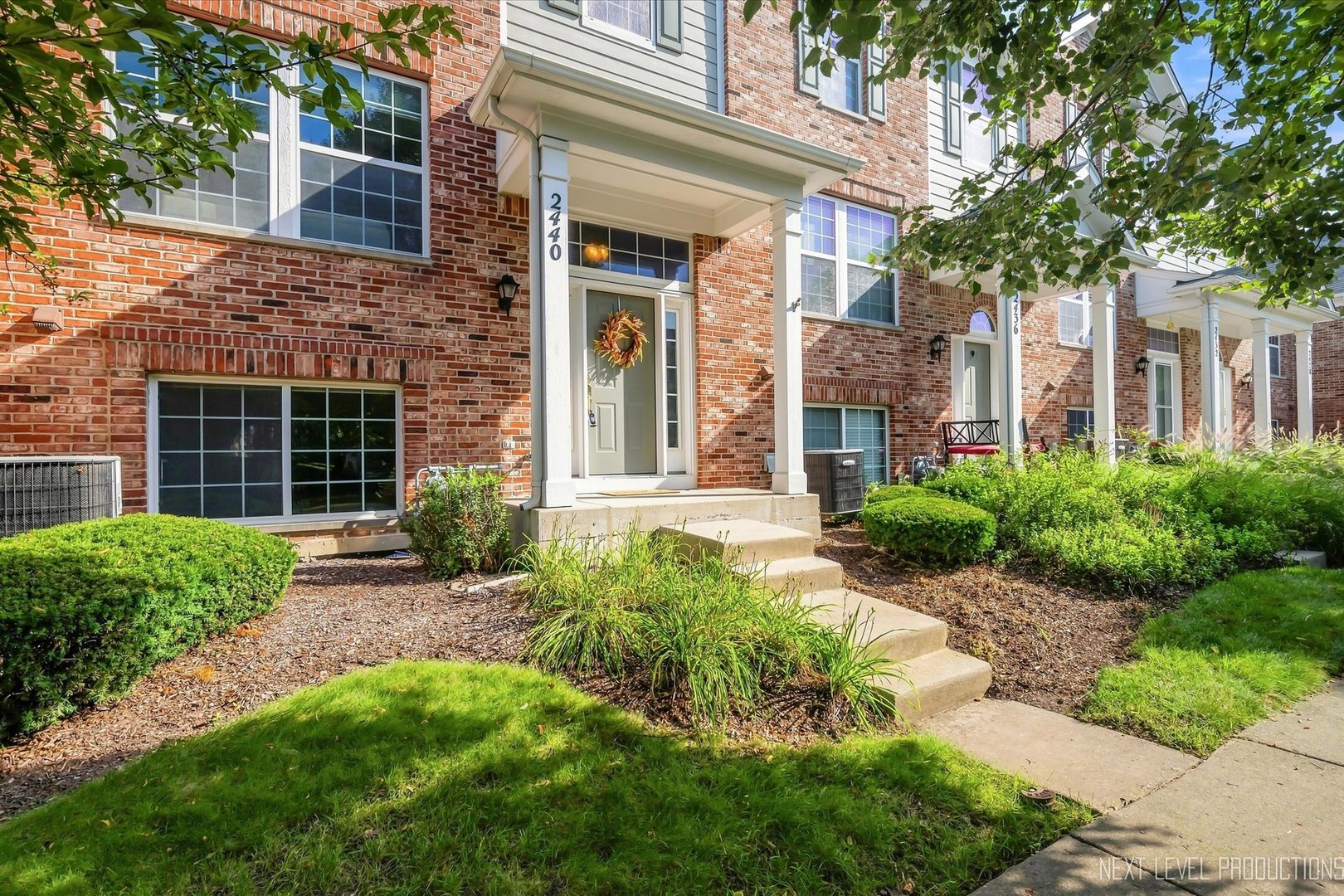 2440 Anna Way Unit 2440, Elgin IL 60124