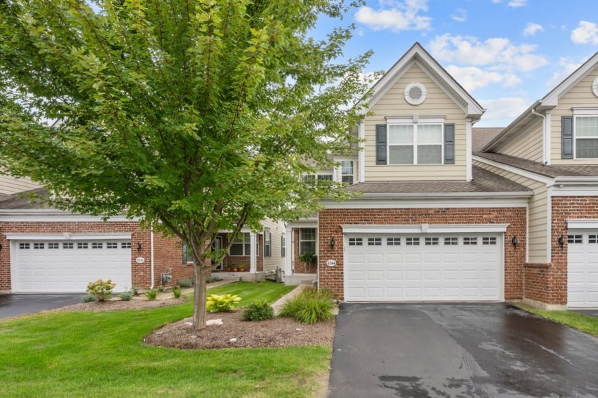 1244 Falcon Ridge Drive, Elgin IL 60124