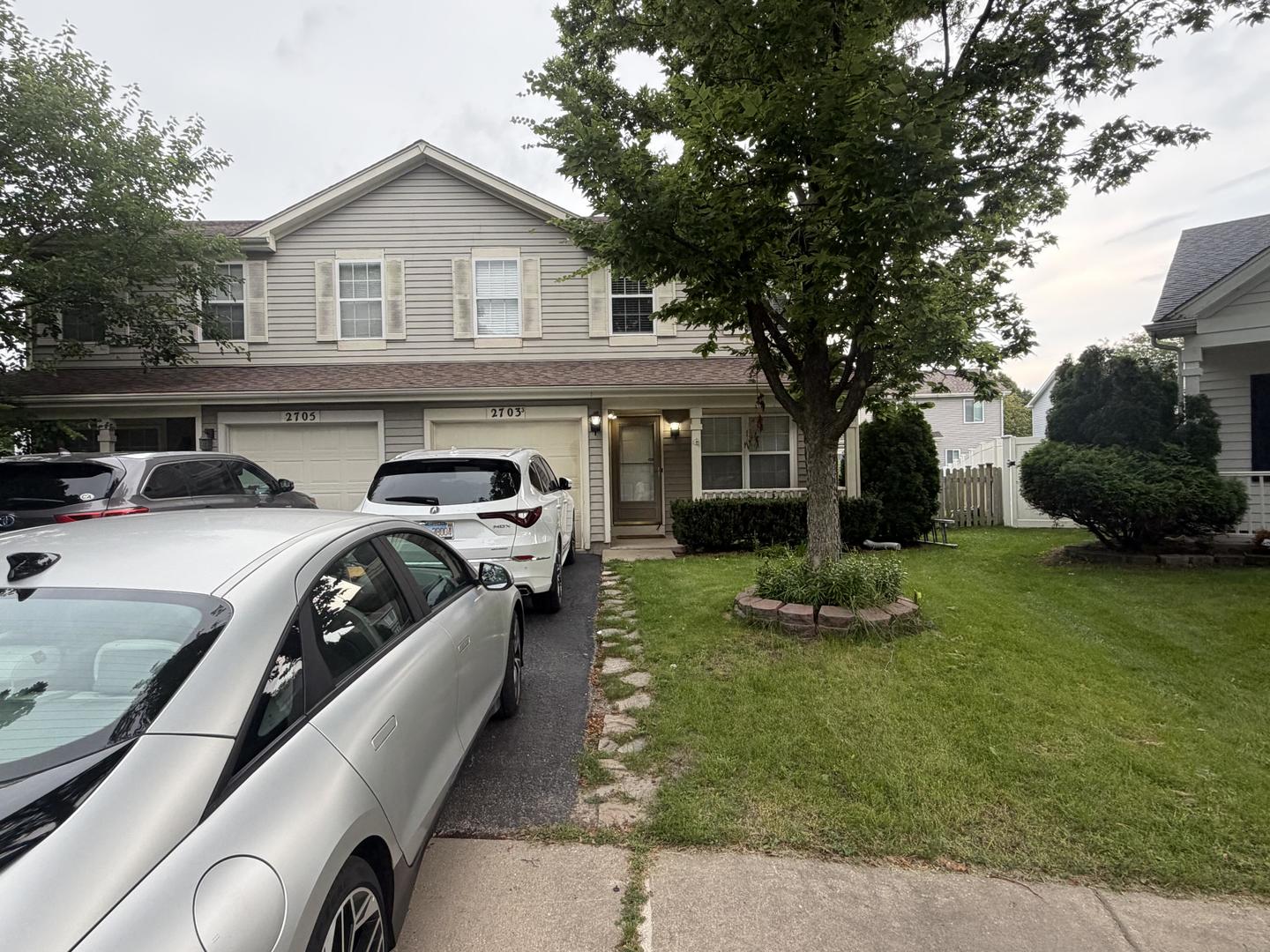 2703 Glenwood Court, Naperville IL 60564