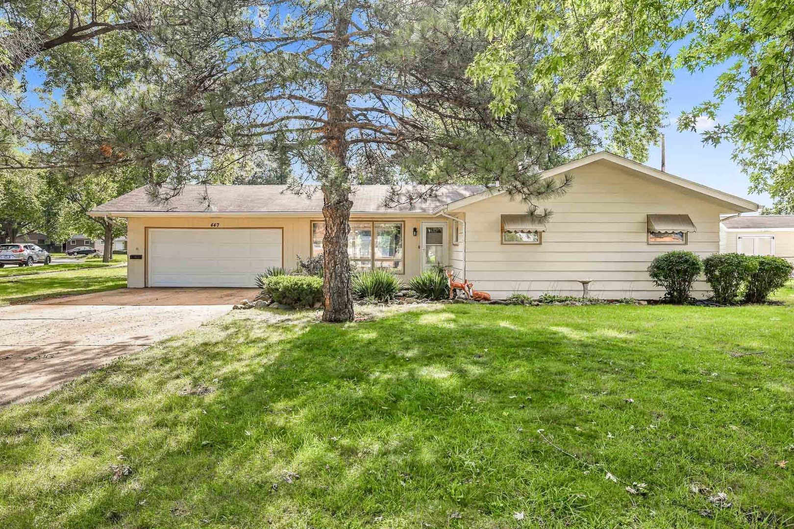 447 Keith Avenue, Crystal Lake IL 60014