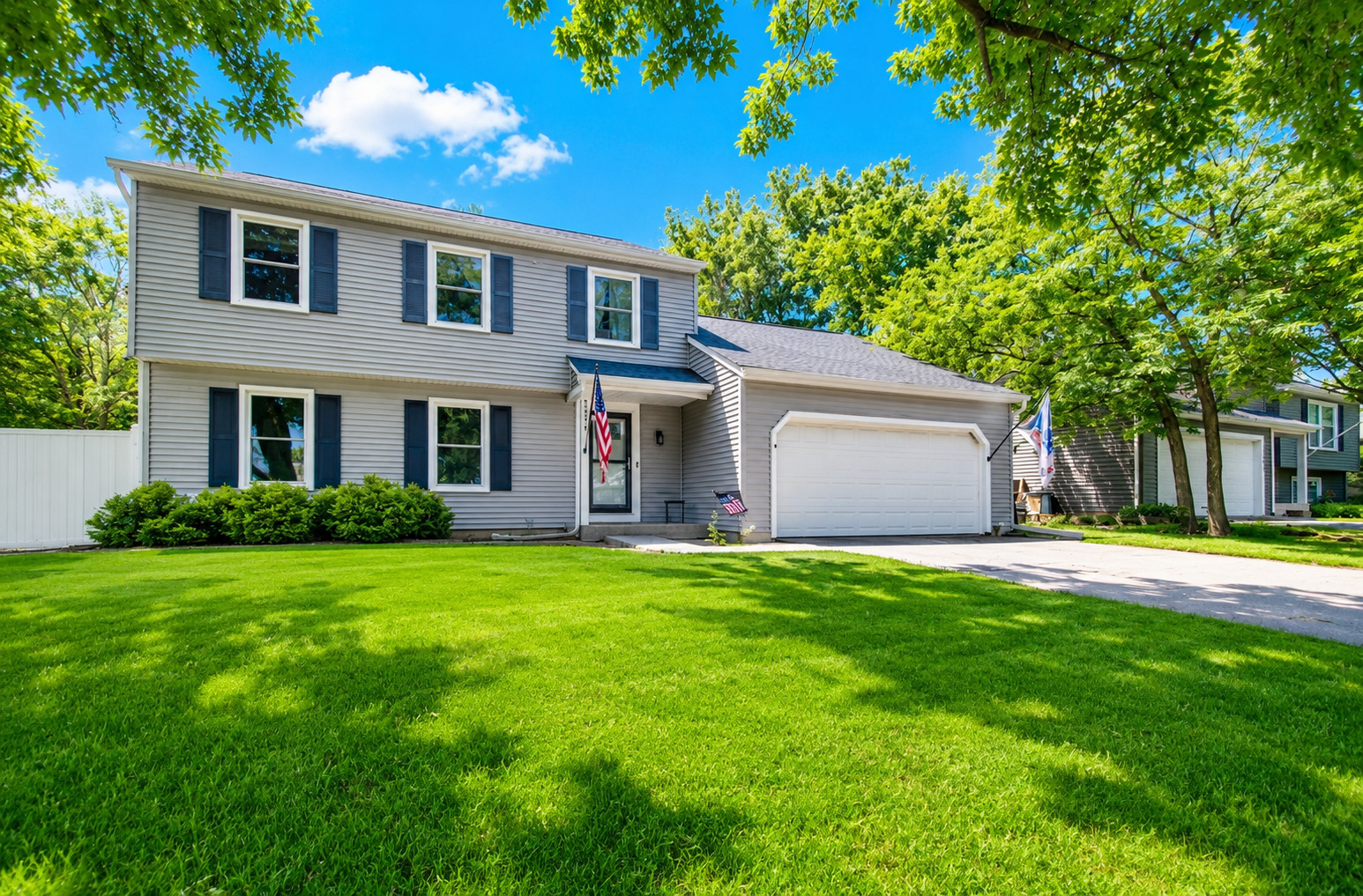 1581 Madison Avenue, St. Charles IL 60174