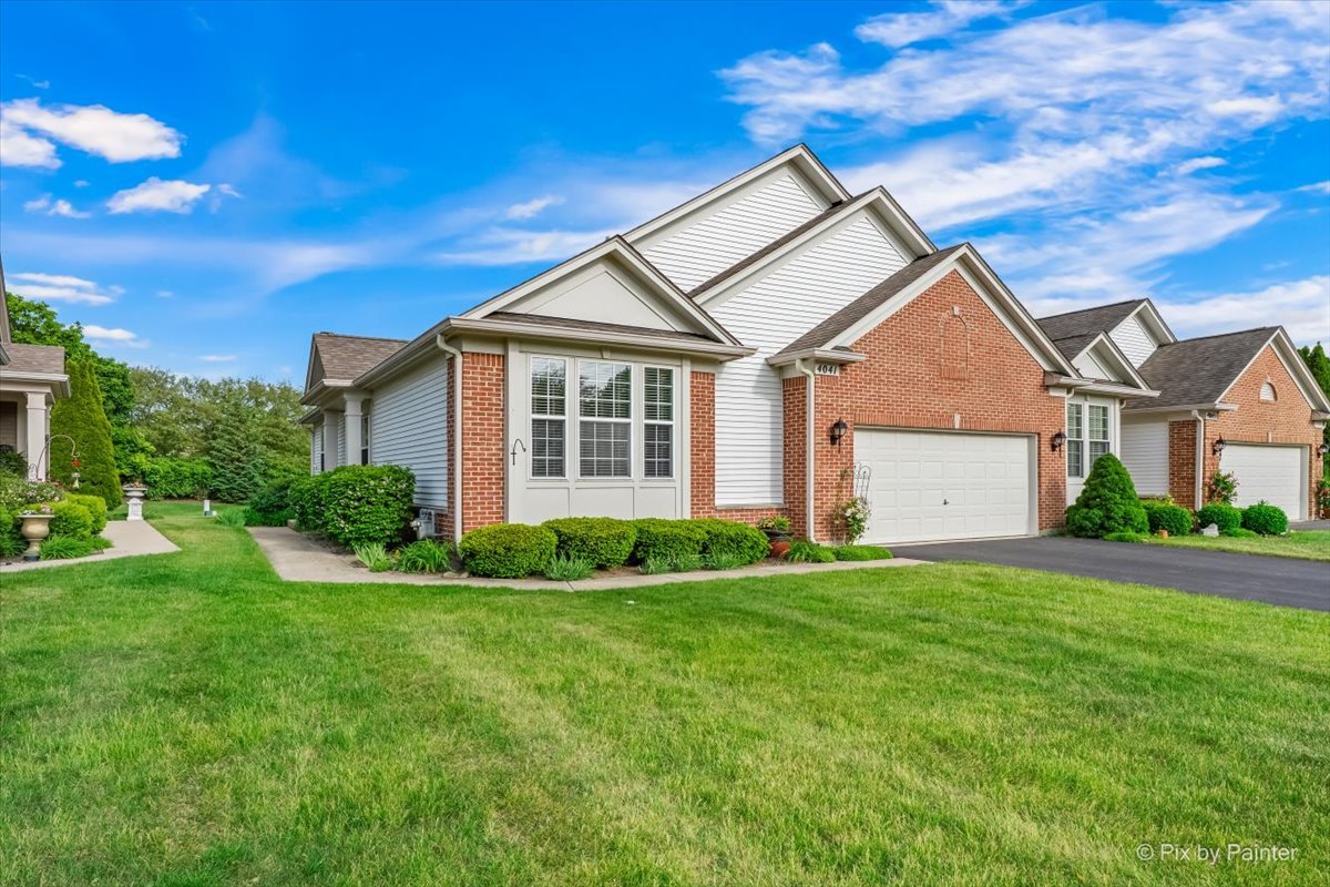 4041 Whitehall Lane, Algonquin IL 60102