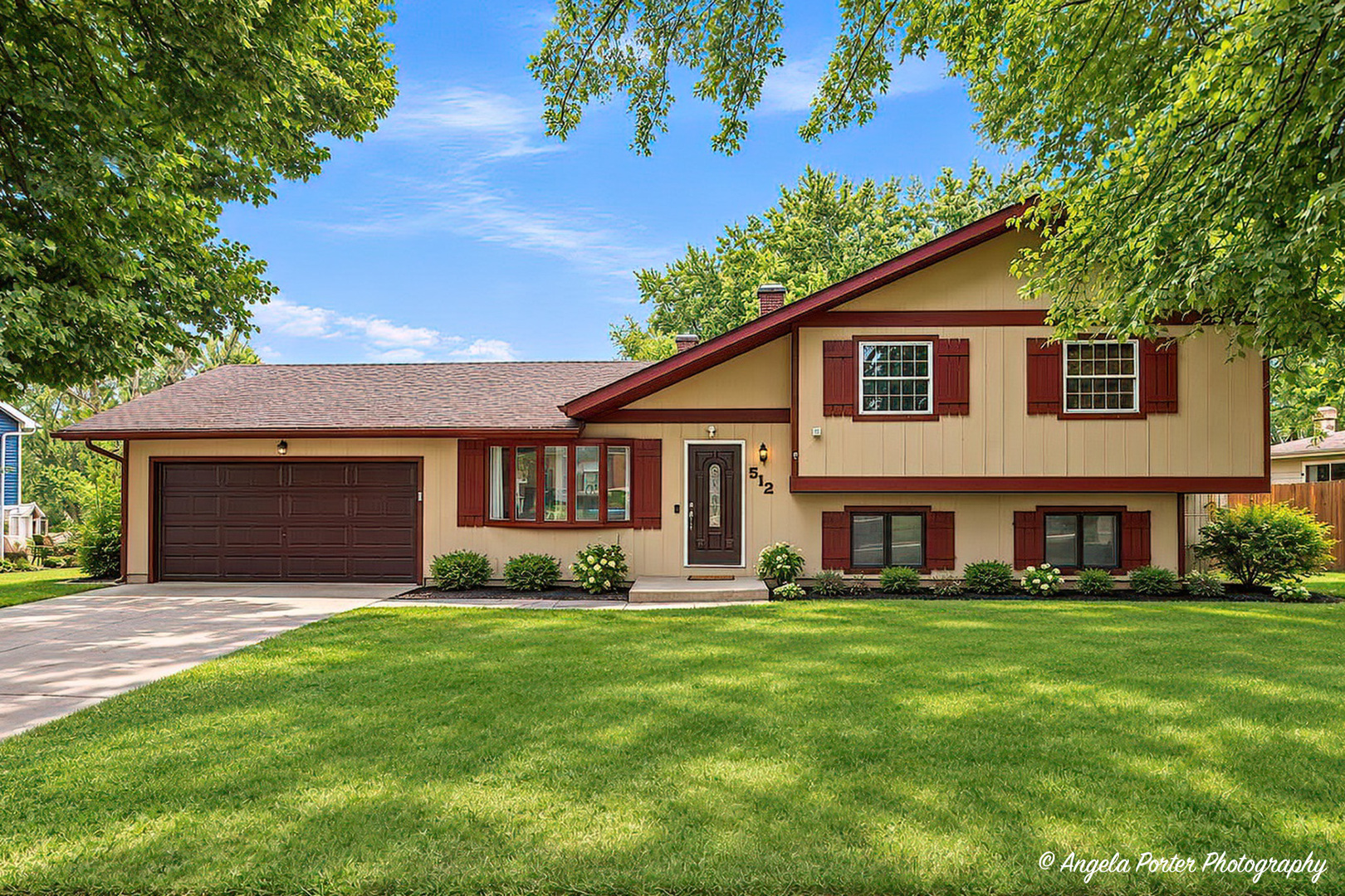 512 Silbury Court, Mchenry IL 60050