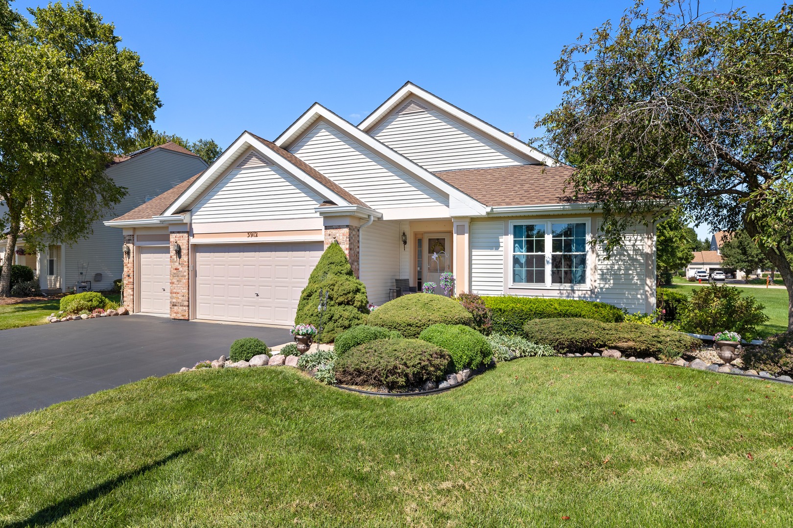 3912 Boone Creek Circle, Mchenry IL 60050