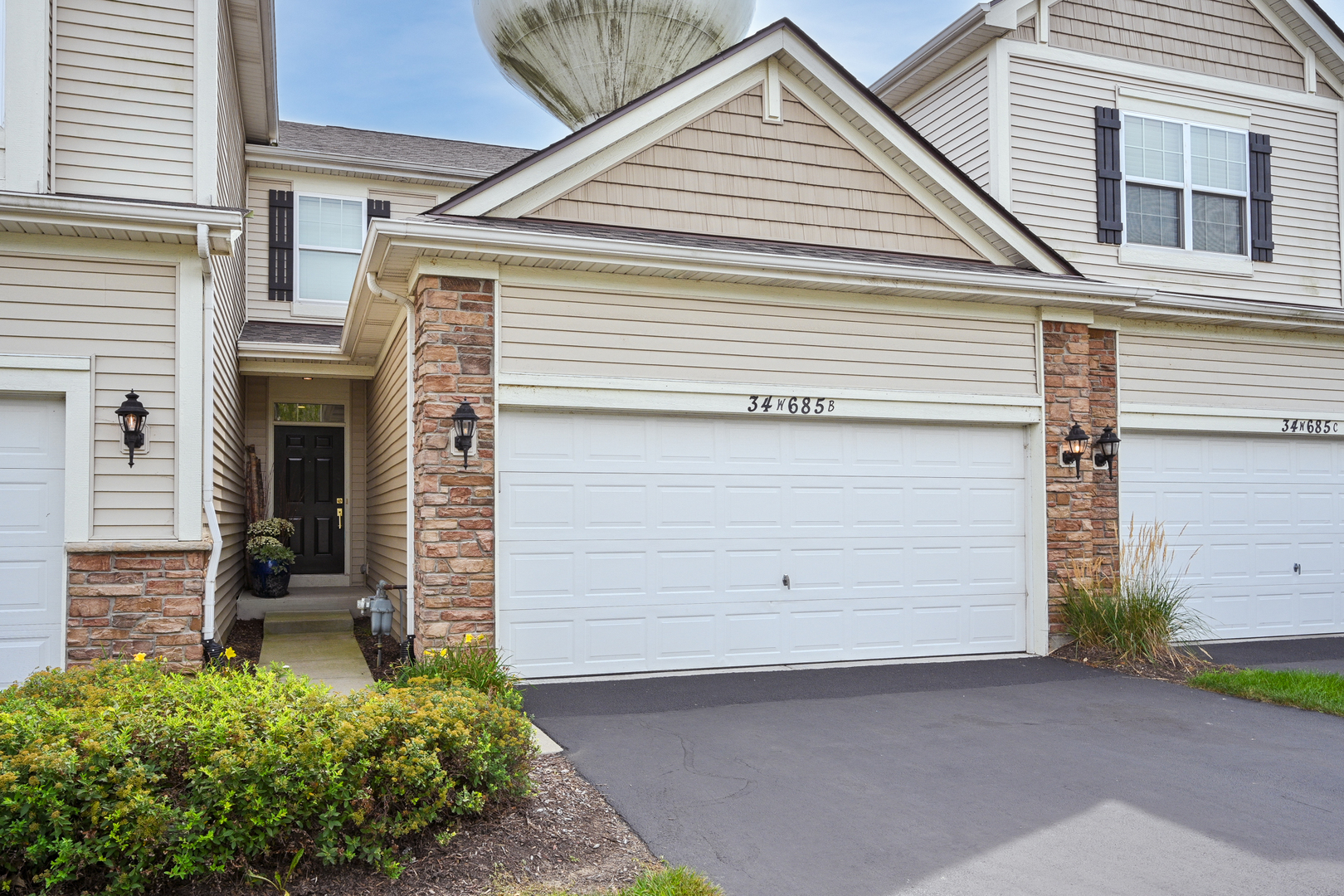 34W685 Roosevelt Avenue Unit B, St. Charles IL 60174
