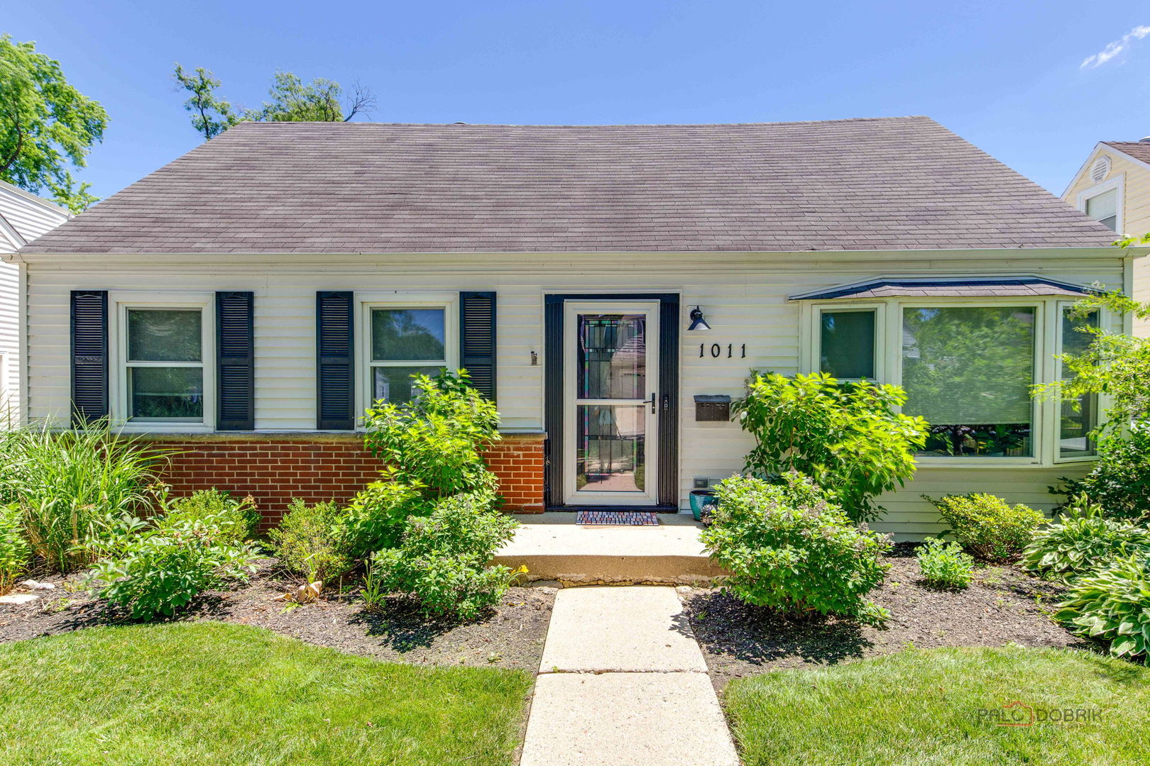 1011 N HADDOW Avenue, Arlington Heights IL 60004