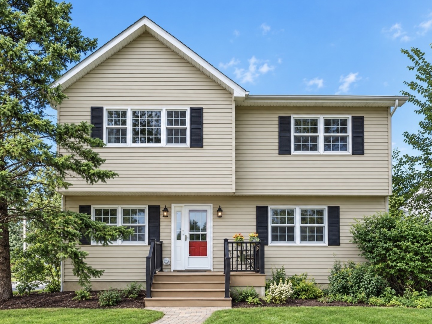 401 Division Street, St. Charles IL 60174