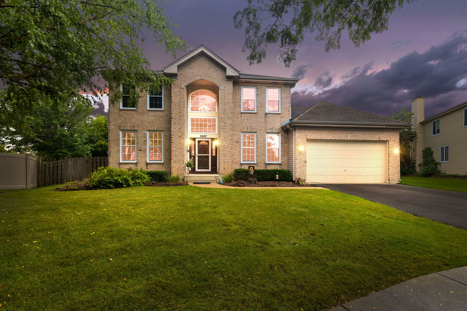 2607 W Westwood Court, Carpentersville IL 60110