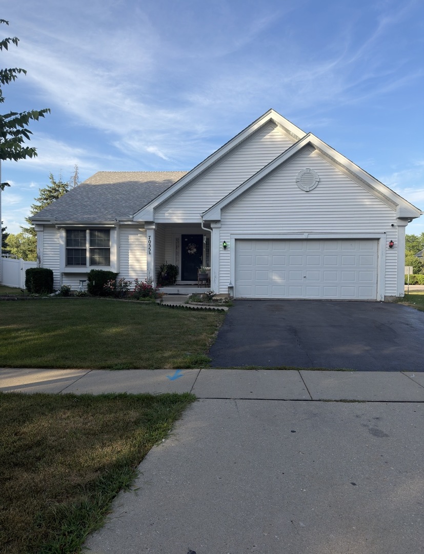7055 Nathan Lane, Carpentersville IL 60110