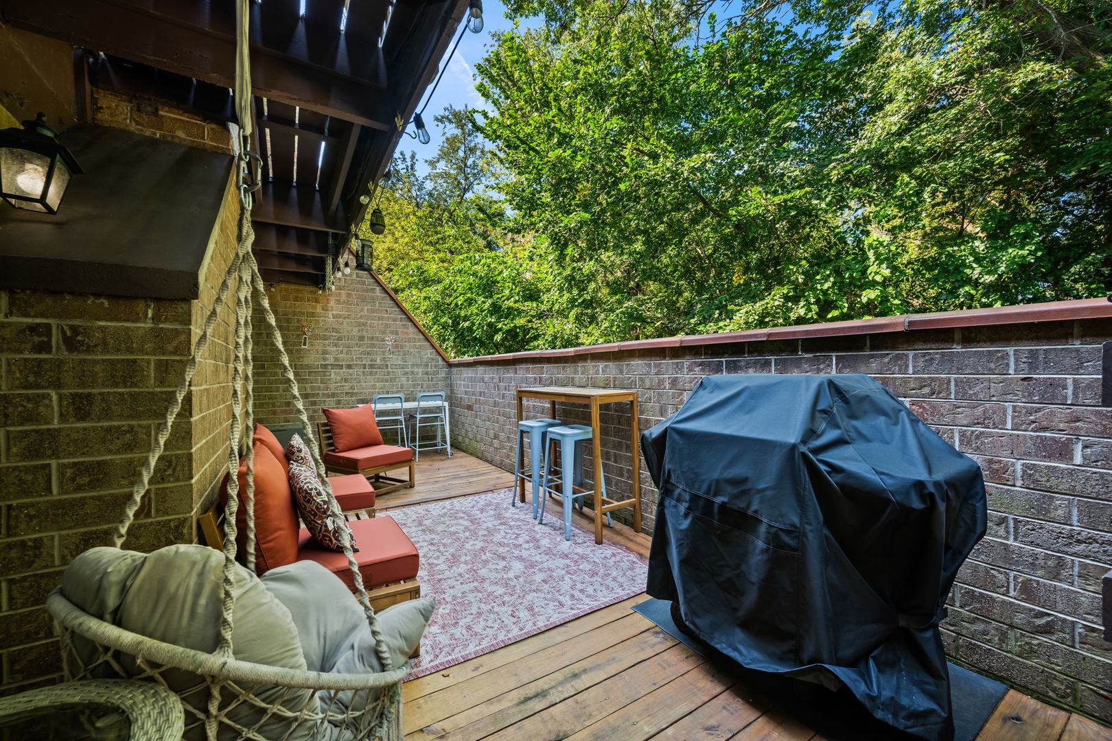 607 Kenneth Circle, Elgin IL 60120