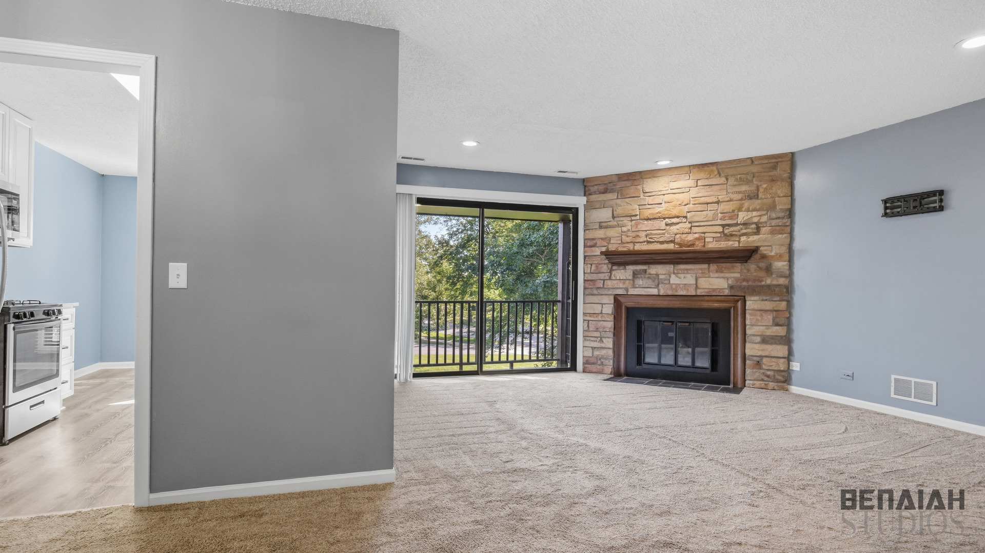 5S541 Paxton Drive Unit G, Naperville IL 60563