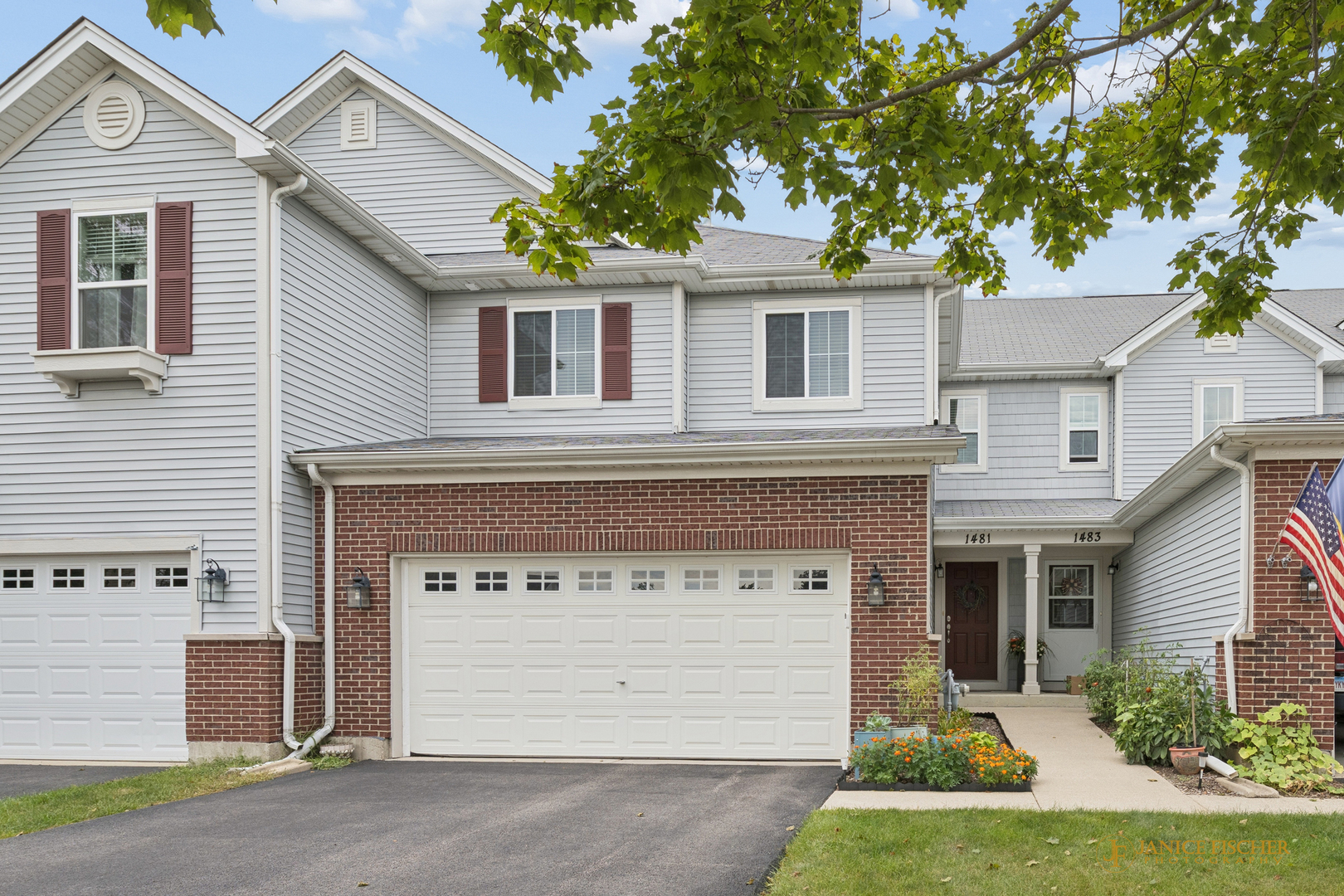 1481 Yosemite Circle, Crystal Lake IL 60014