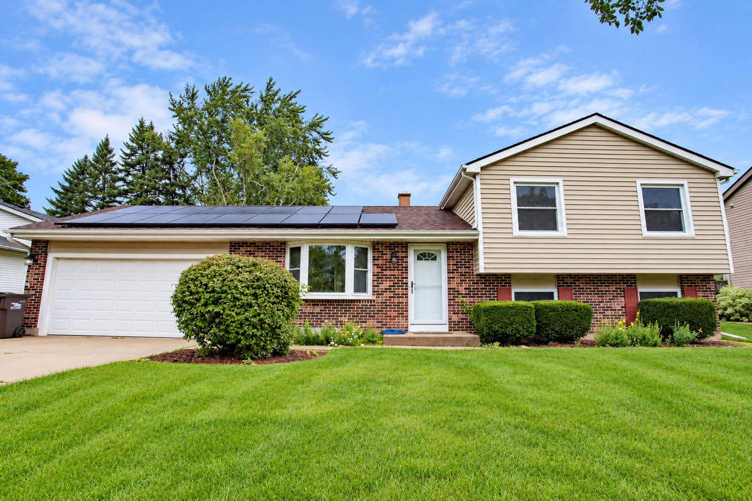 5112 W Greenbrier Drive, Mchenry IL 60050