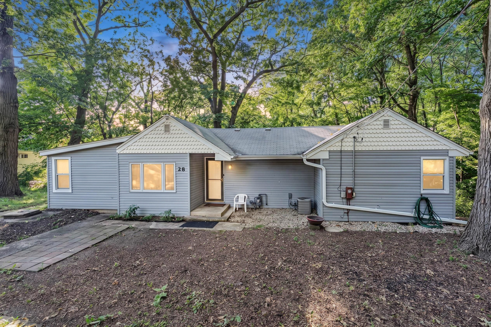 28 Glen Avenue, Fox Lake IL 60020