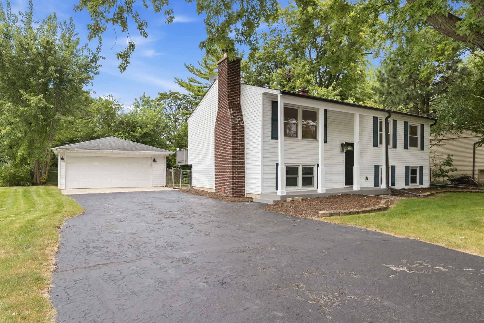30W234 Claymore Lane, Naperville IL 60563