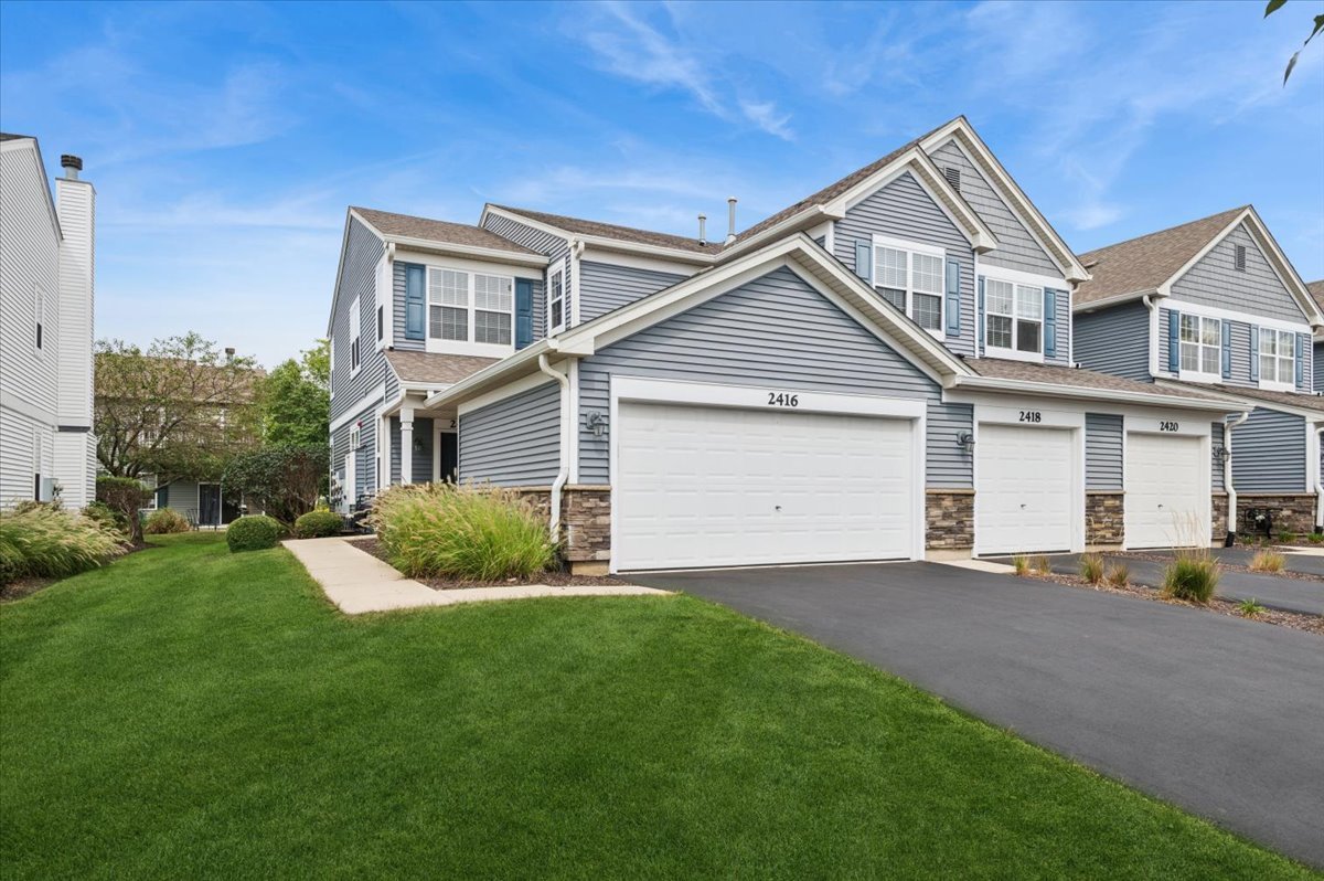 2416 Golf Ridge Circle Unit 2416, Naperville IL 60563
