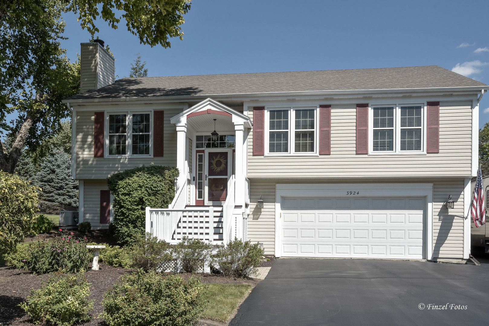 3924 Shiloh Drive, Johnsburg IL 60051