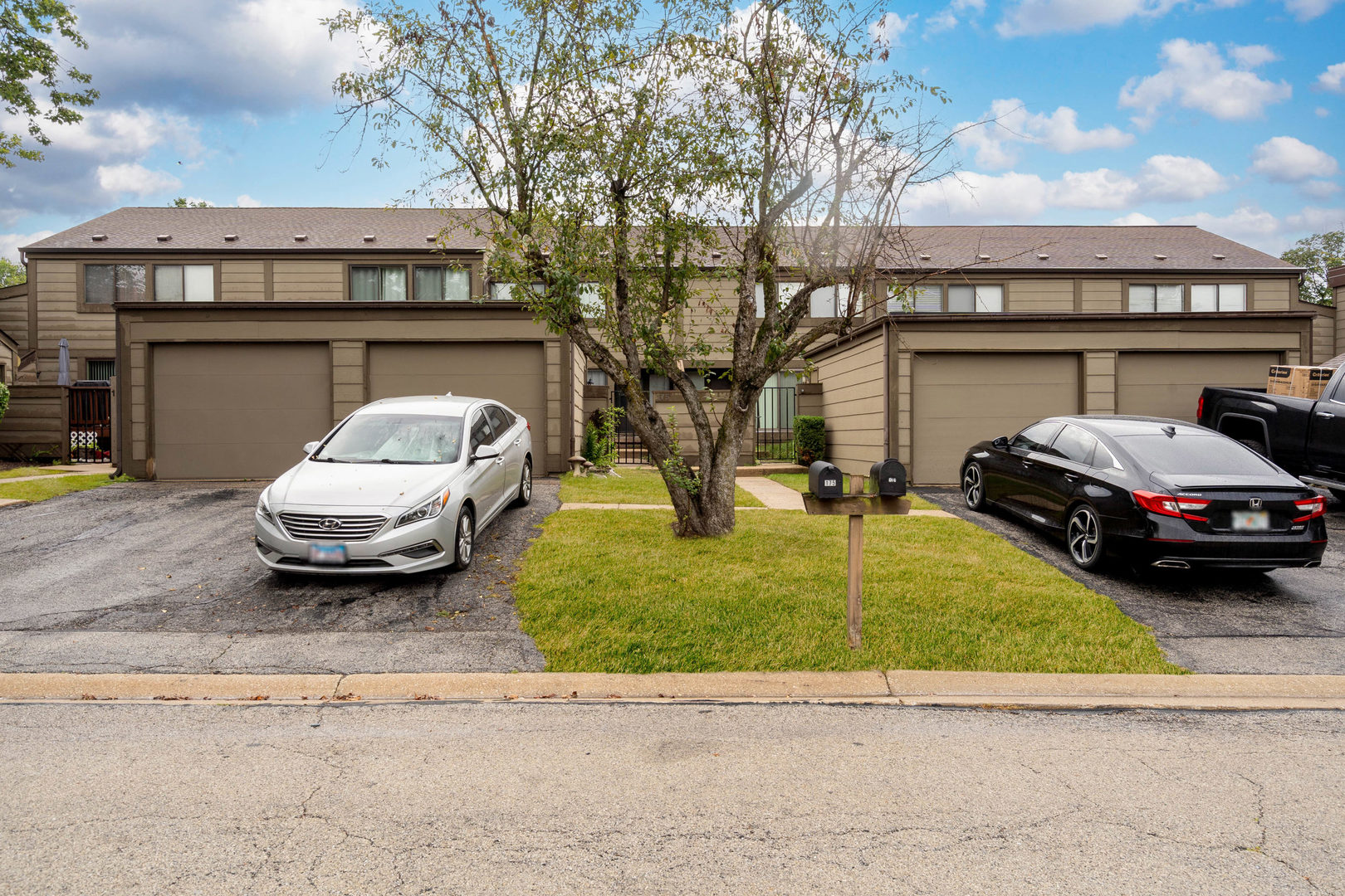 175 Aberdeen Court, Geneva IL 60134