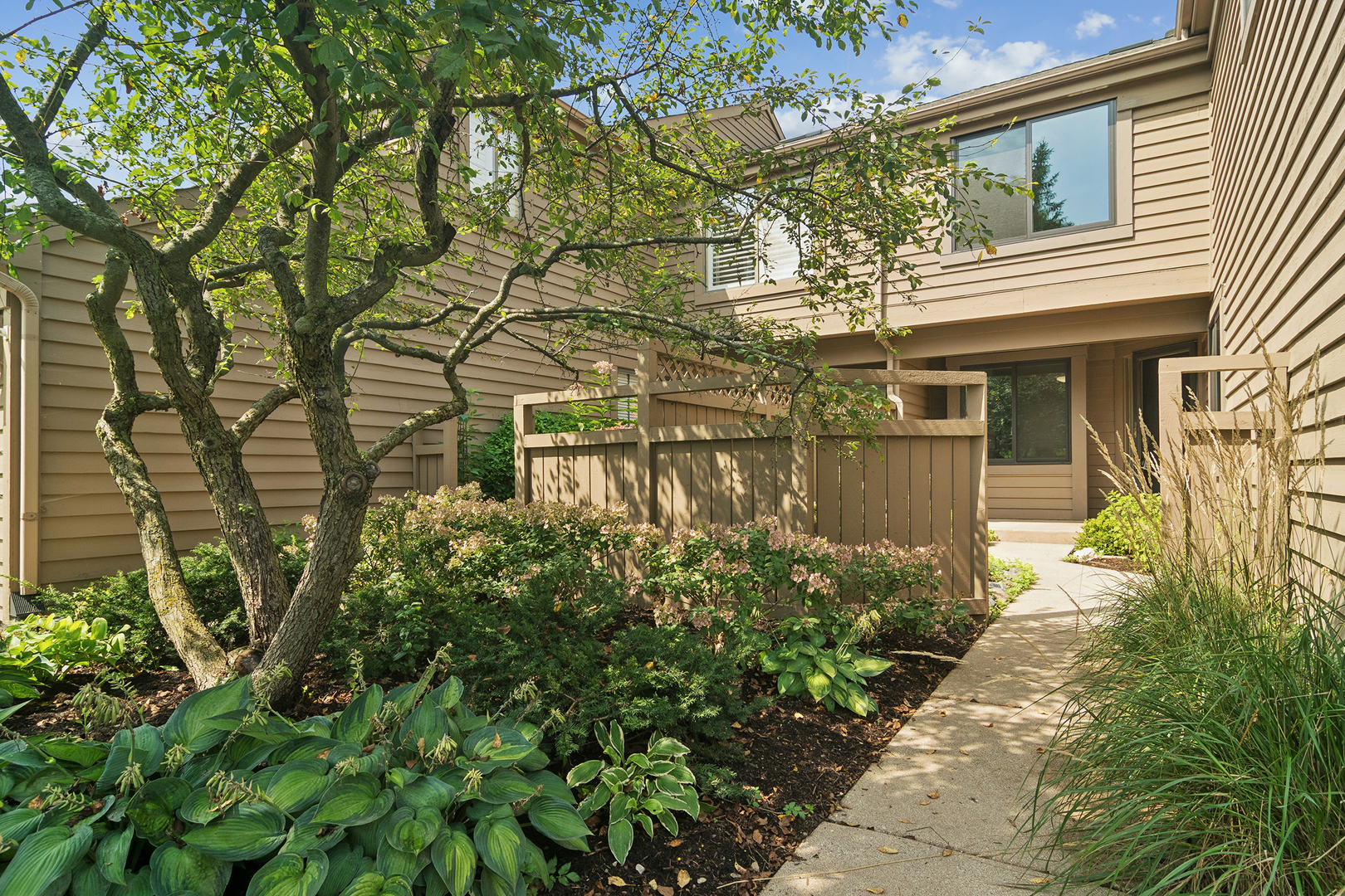 820 Golf Lane, Lake Barrington IL 60010