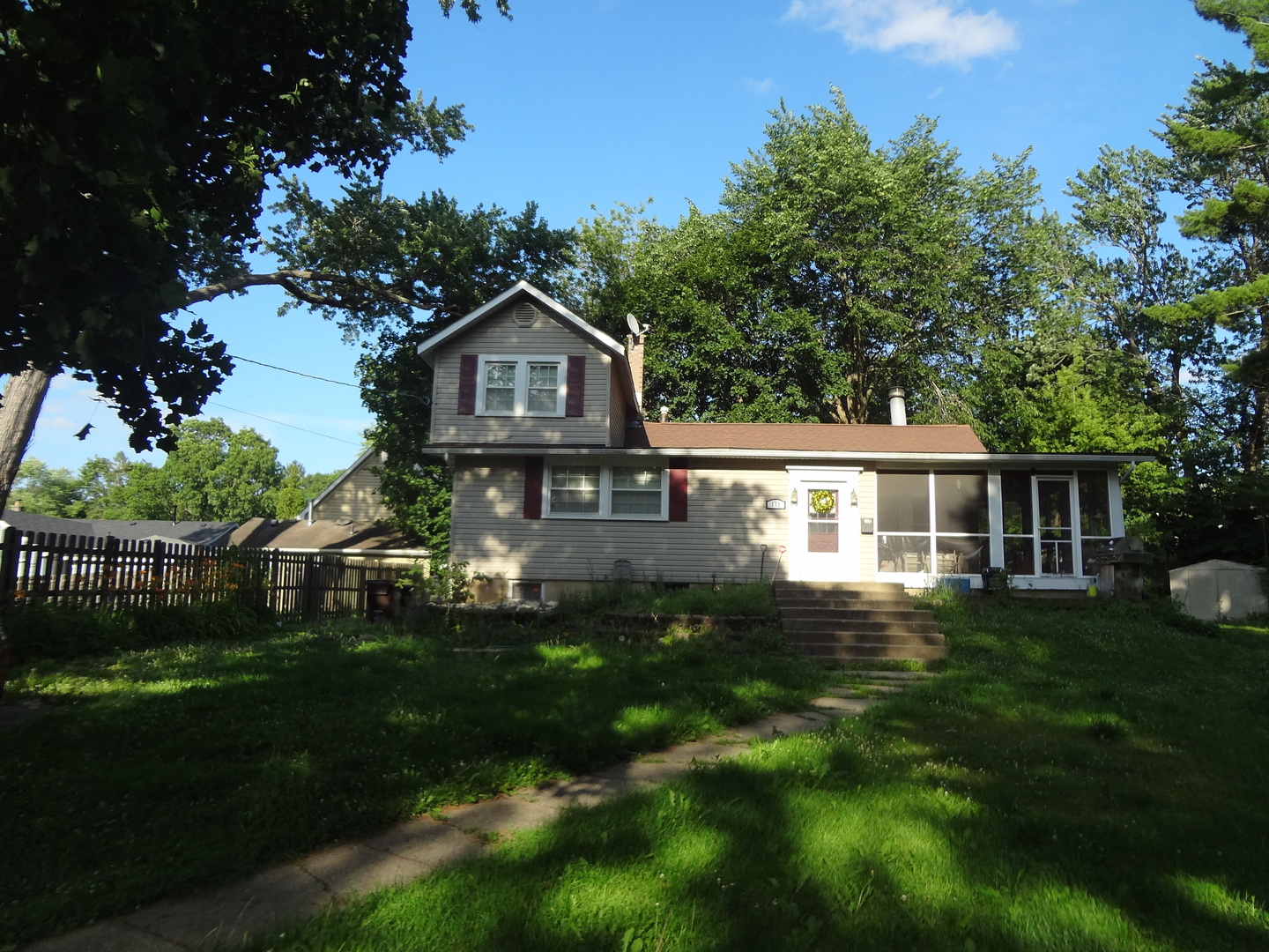 111 Millard Avenue, Fox River Grove IL 60021
