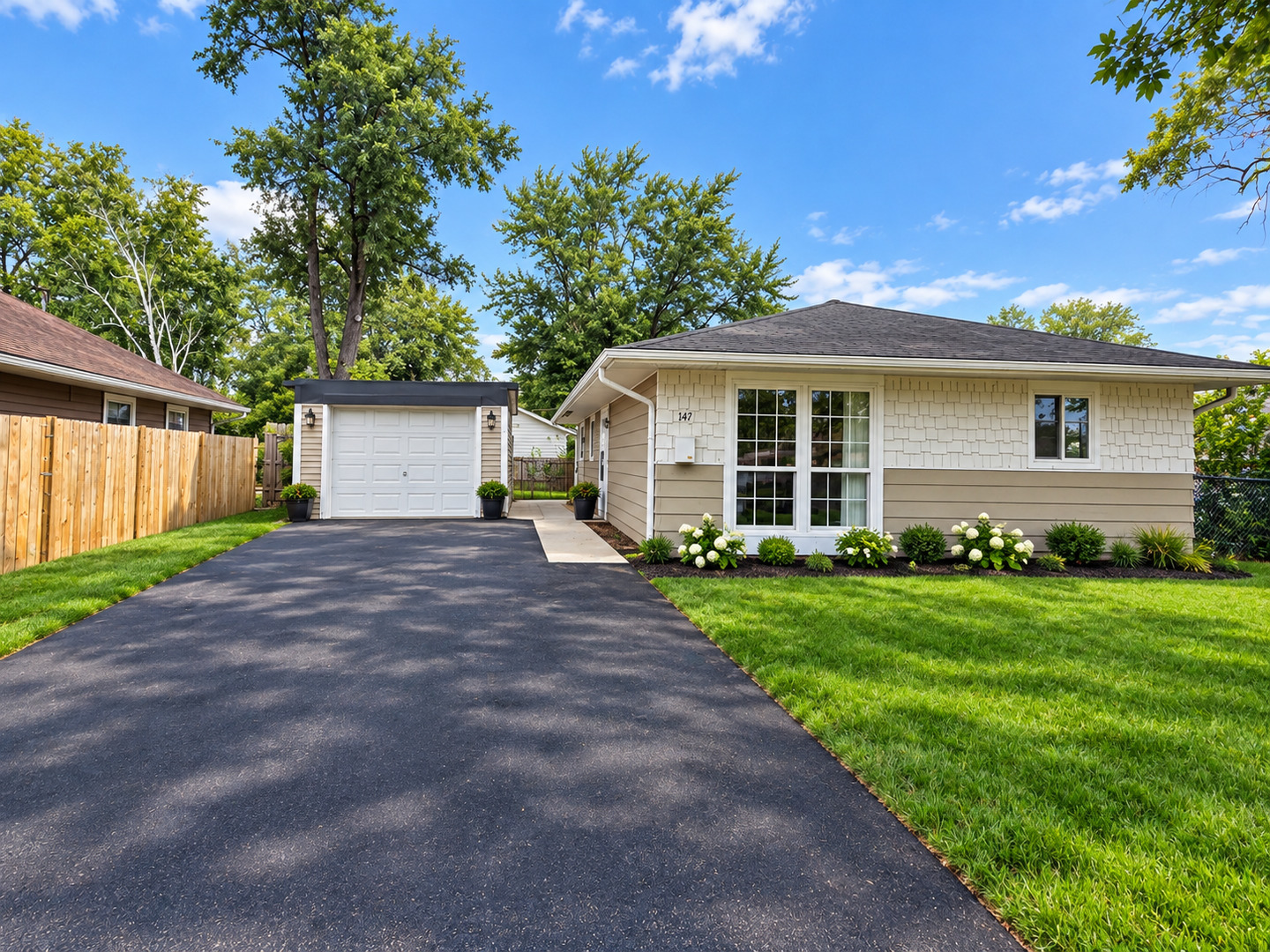 147 Birch Street, Carpentersville IL 60110