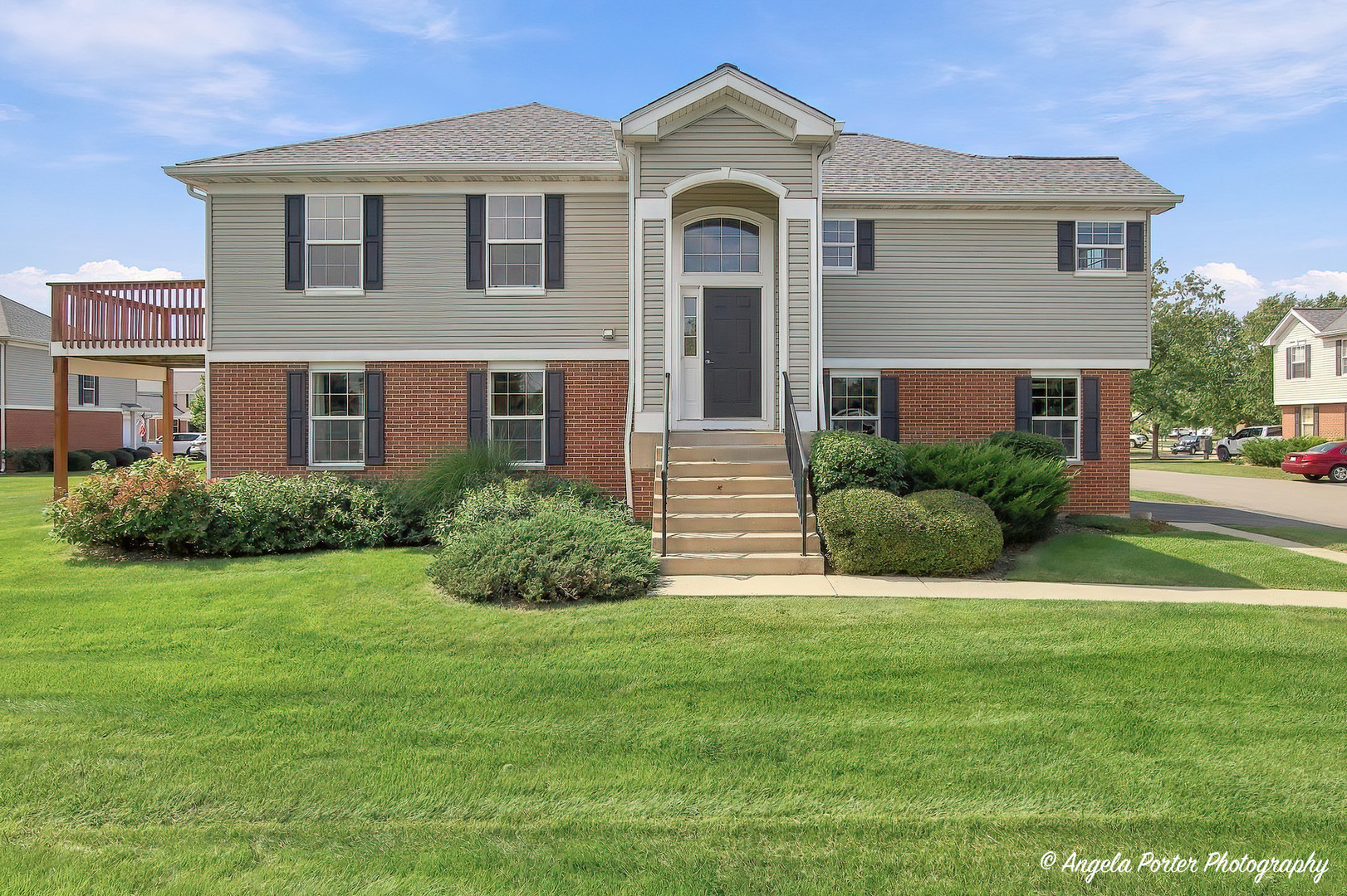512 Legend Lane, Mchenry IL 60050