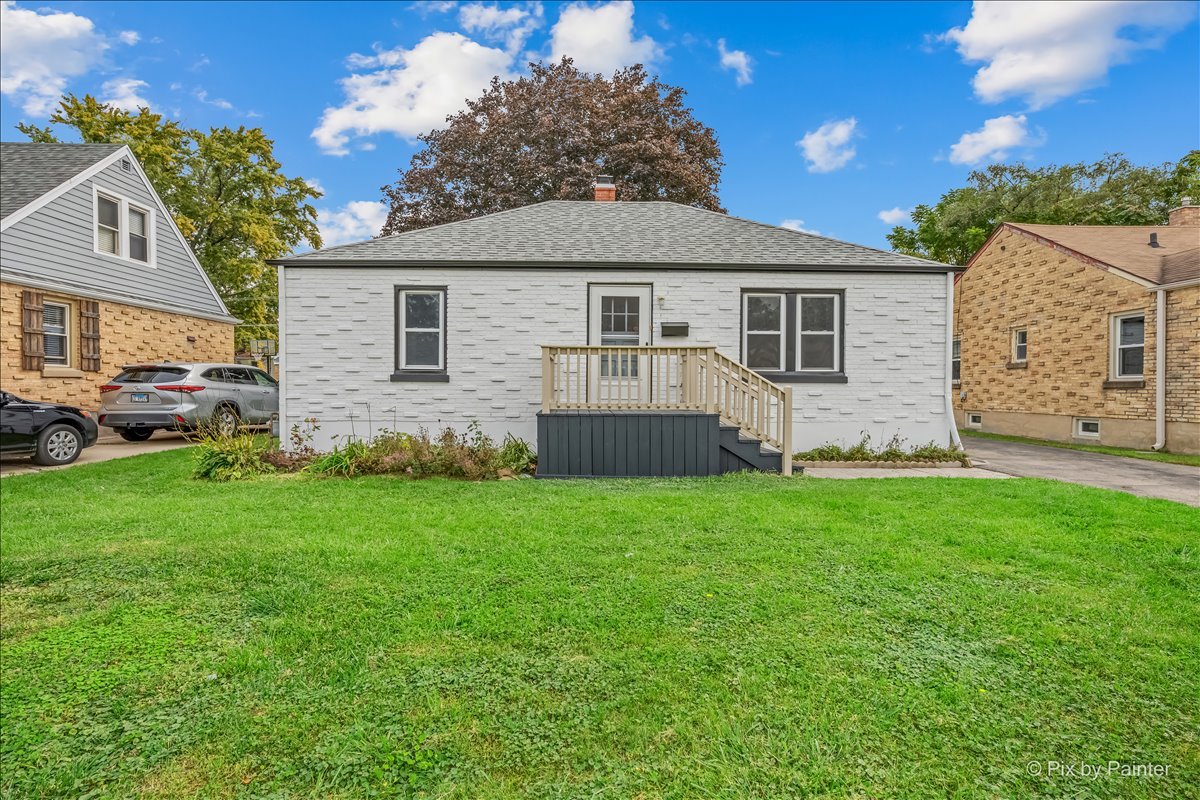 279 S Aldine Street, Elgin IL 60123