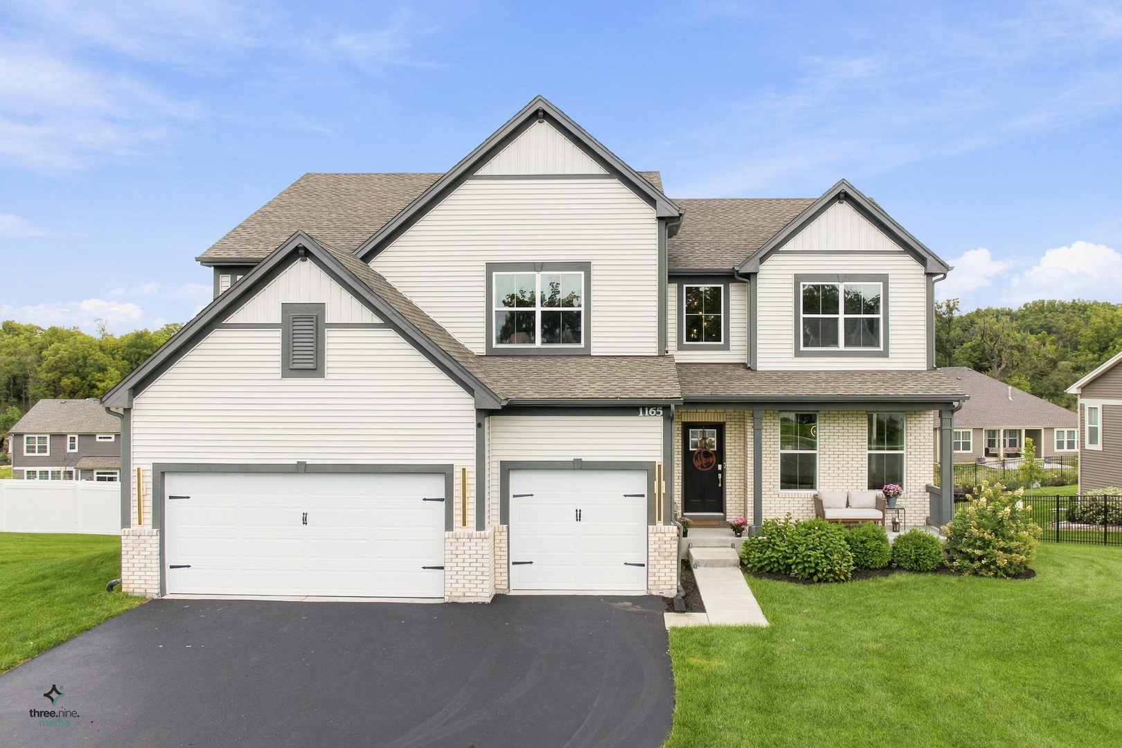 1165 Overhill Court, Crystal Lake IL 60012