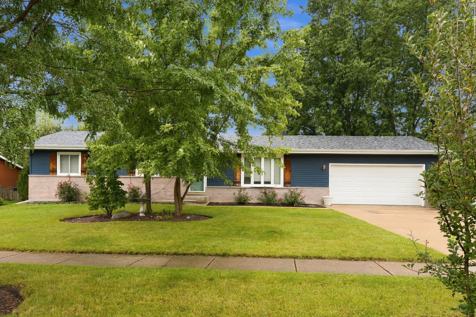 1415 N Scully Drive, Mchenry IL 60050