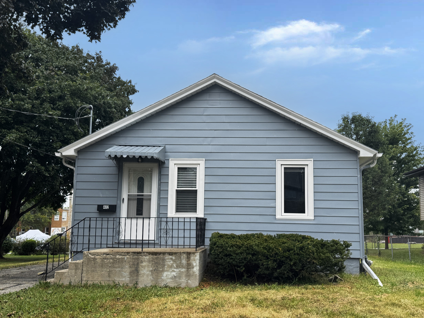 402 S 13th Avenue, St. Charles IL 60174