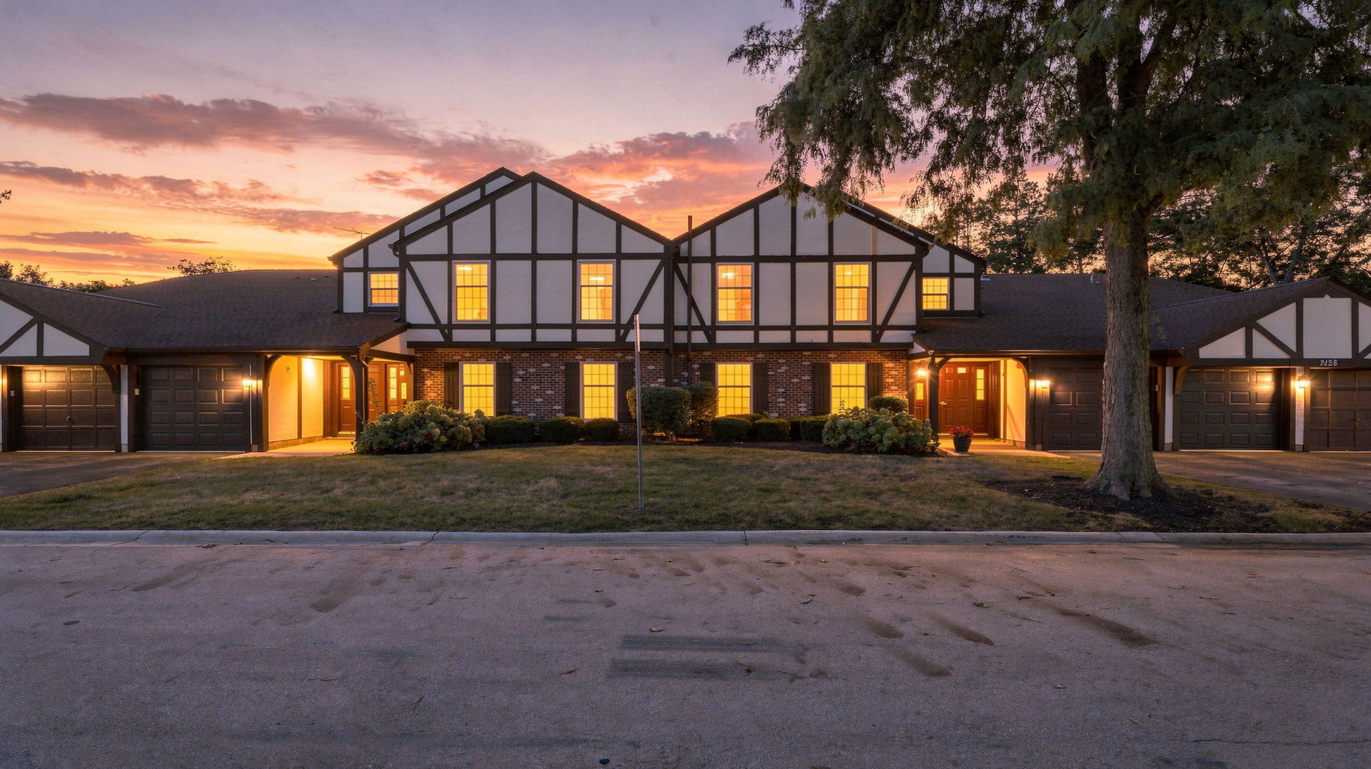 2158 Lancaster Circle Unit 101C, Naperville IL 60565