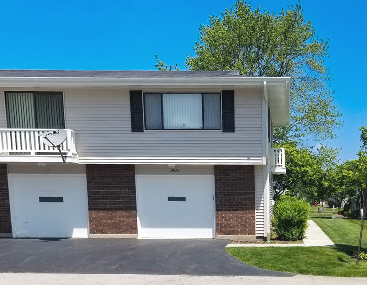 1430 Millbrook Court Unit 1430, Schaumburg IL 60193