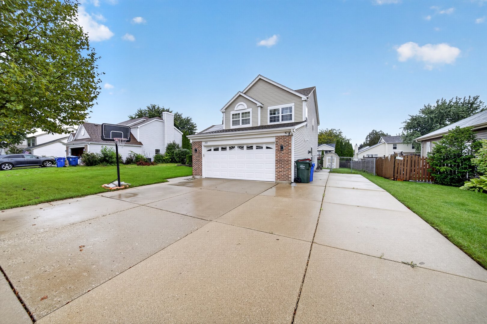 353 Valley Forge Avenue, South Elgin IL 60177
