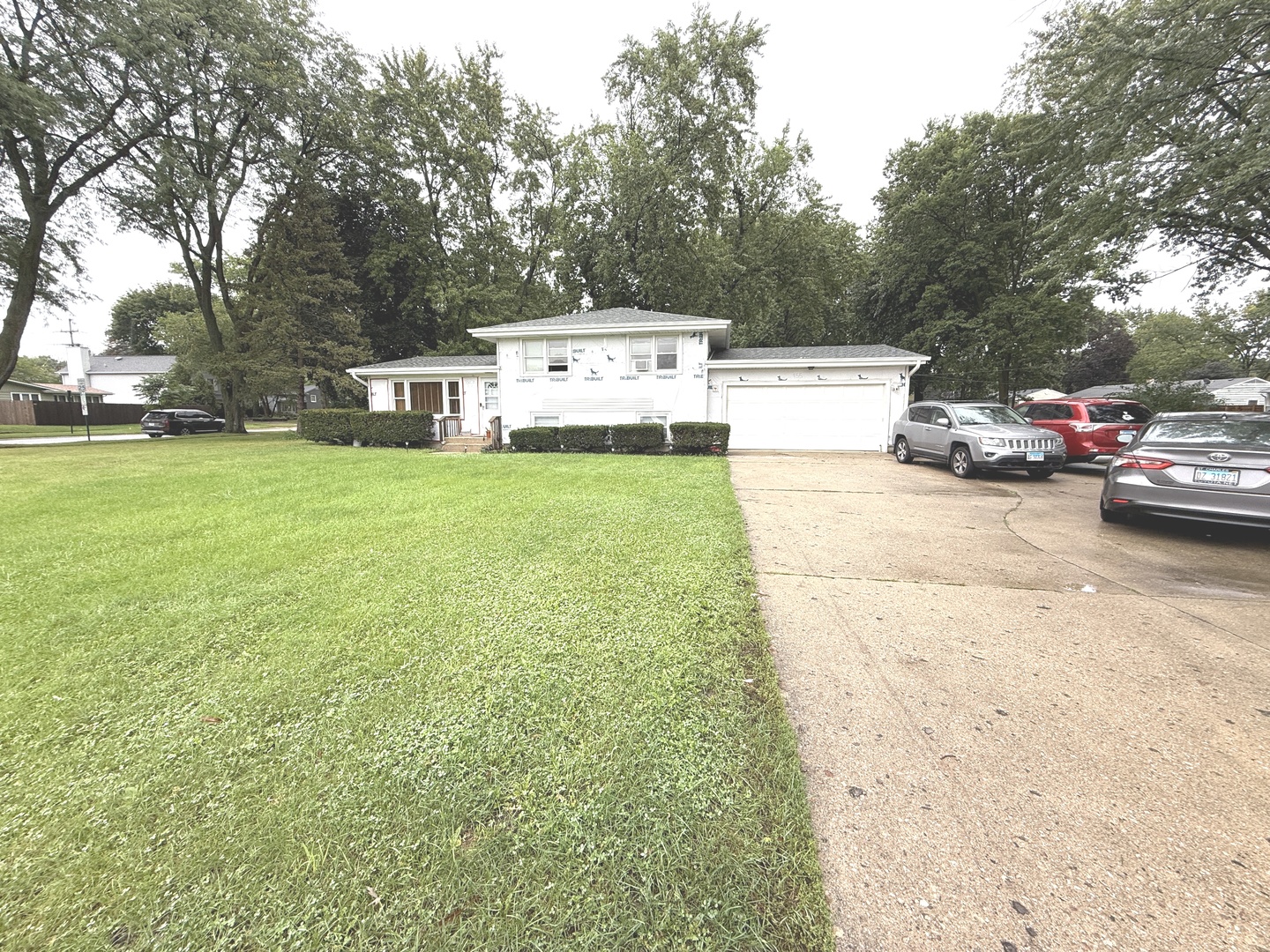 955 Silver Lake Road, Cary IL 60013
