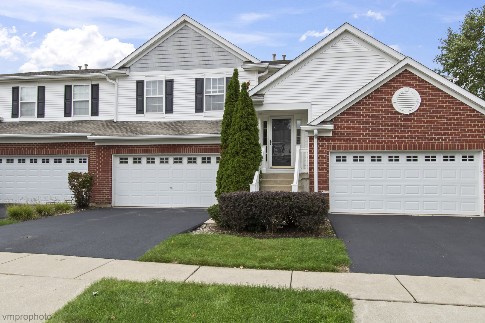 1582 Matthew Drive Unit 1582, Algonquin IL 60102