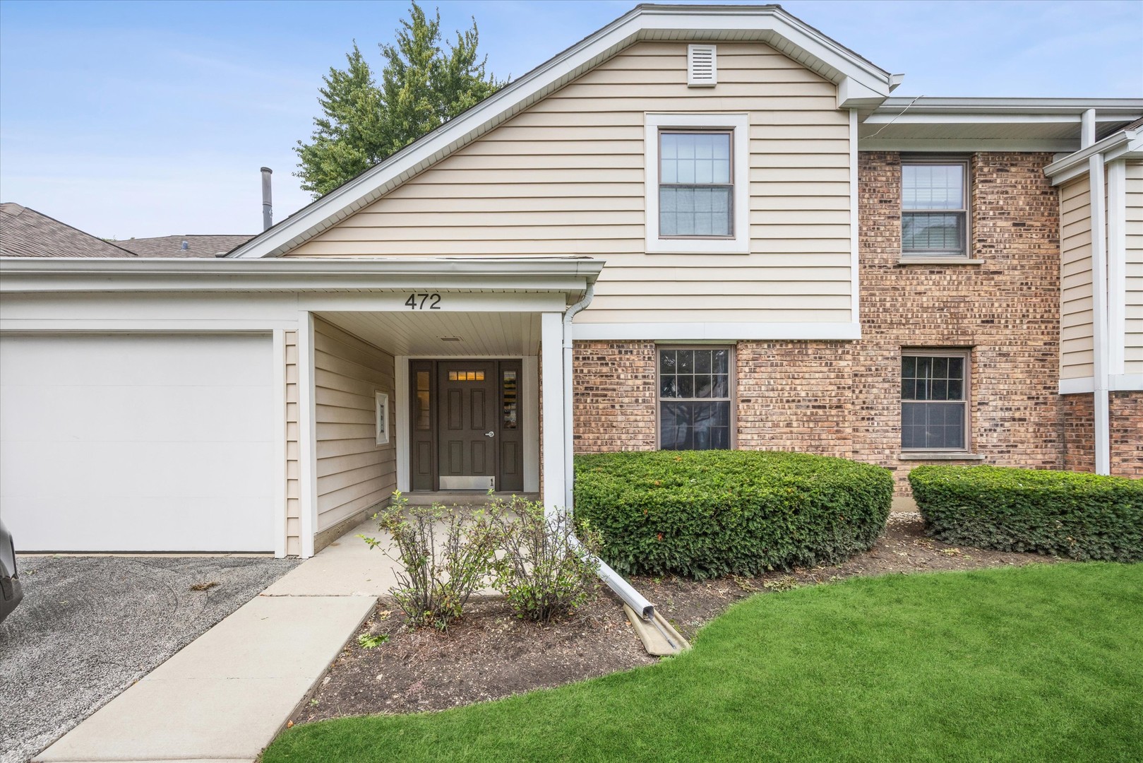 472 Lambert Drive Unit D1, Schaumburg IL 60193