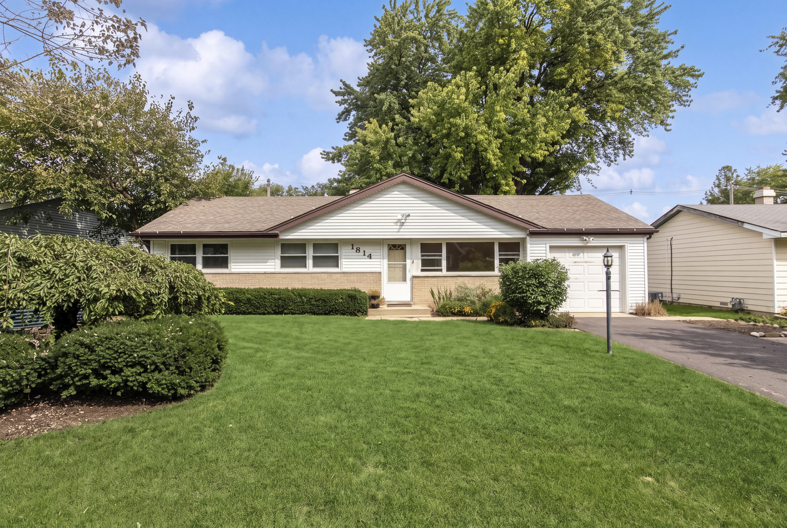 1814 Grandview Drive, Johnsburg IL 60051