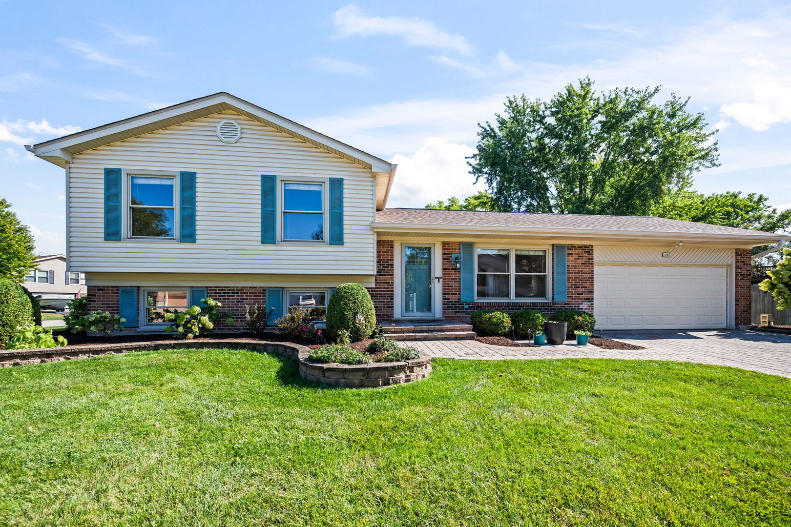 1101 Pheasant Ridge Drive, Lake Zurich IL 60047