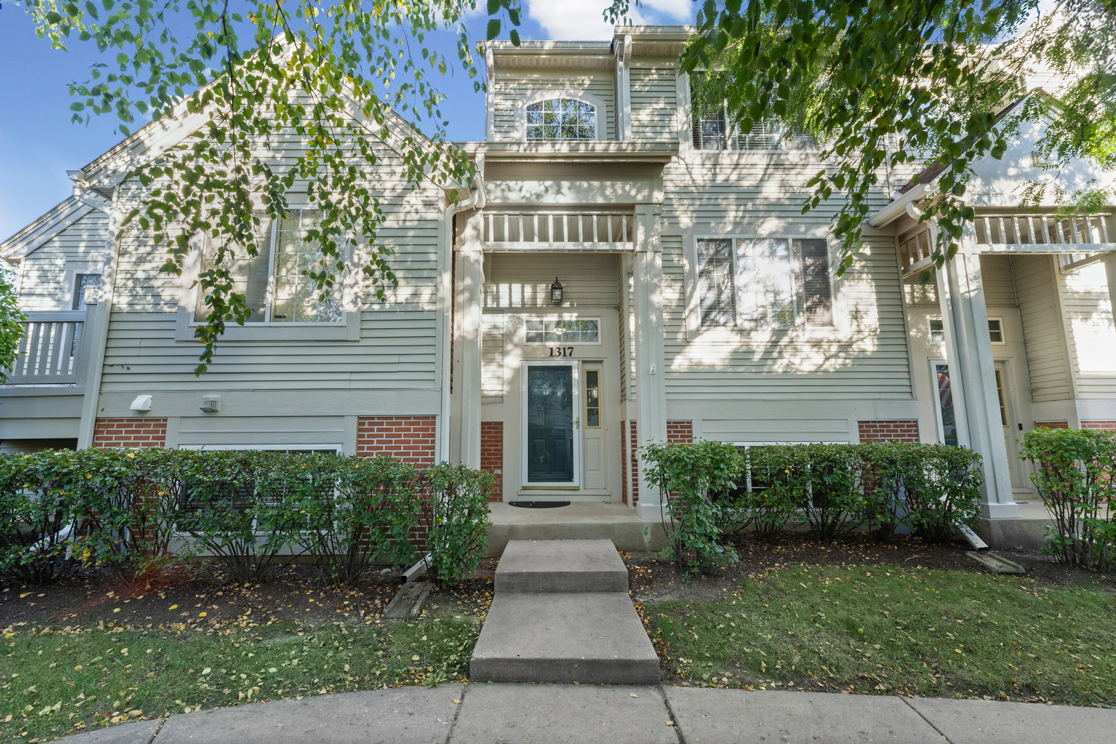 1317 New Haven Drive, Cary IL 60013
