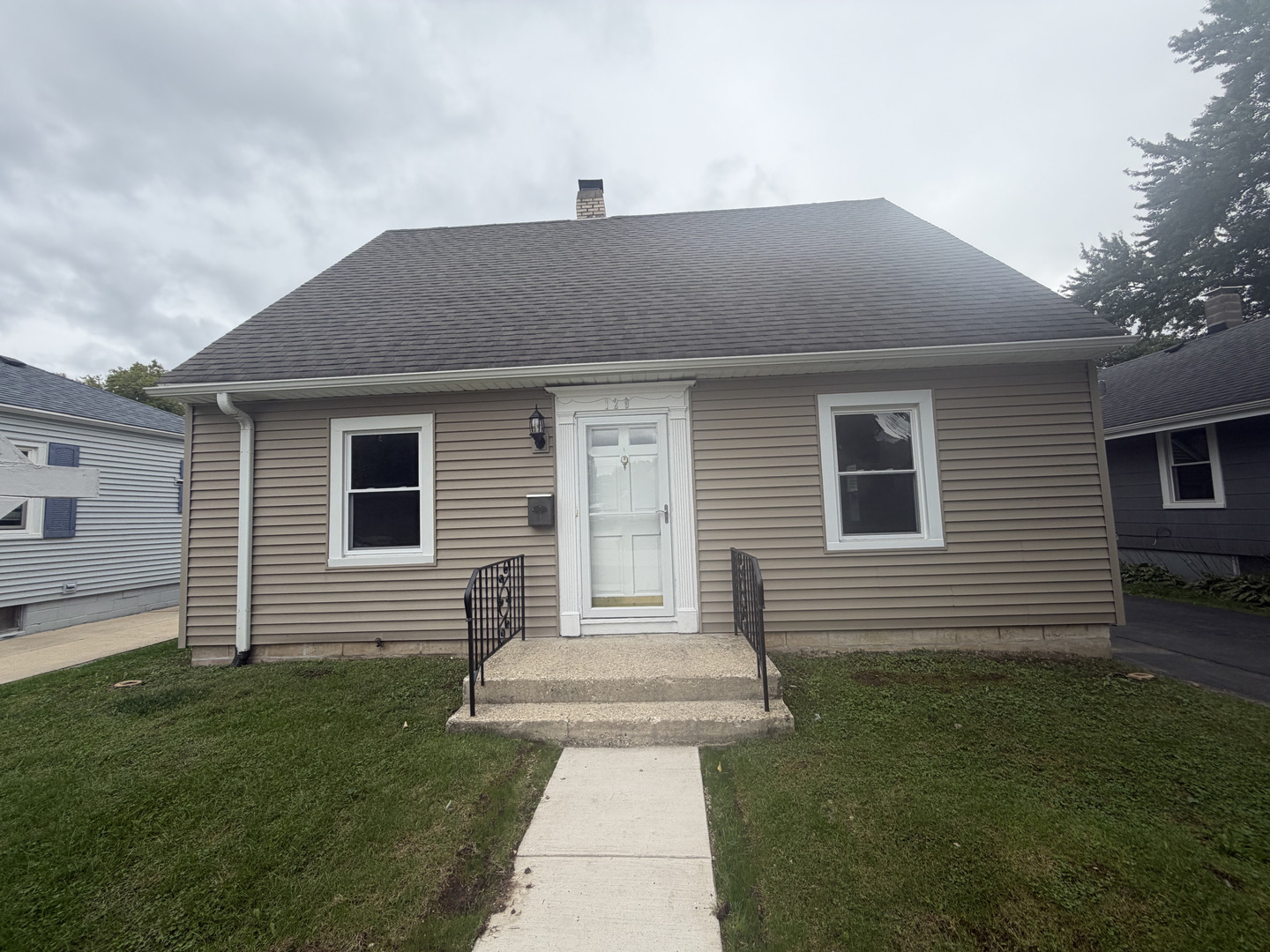 129 S Dubois Avenue, Elgin IL 60123