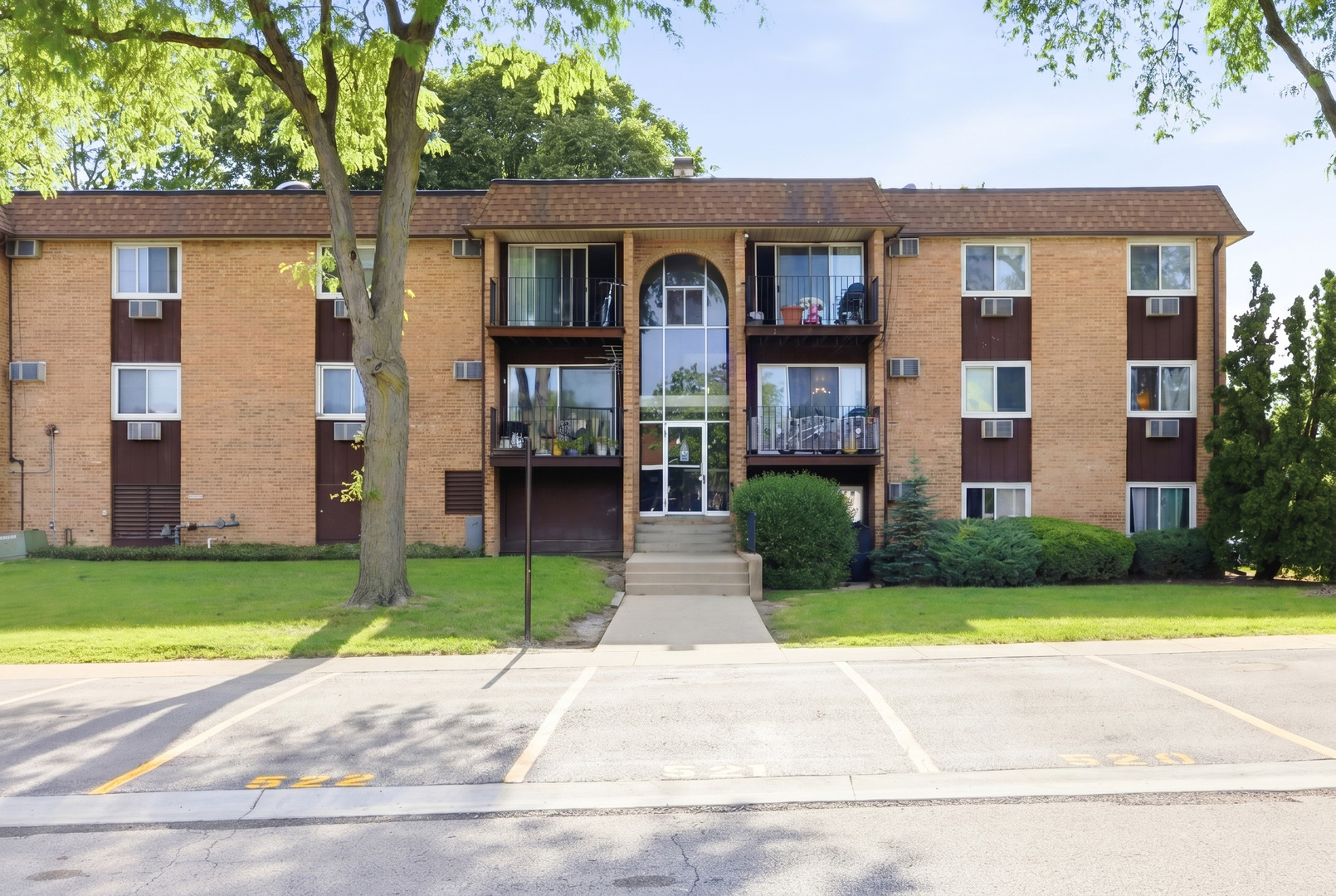 1080 Knoll Lane Unit 107, Hoffman Estates IL 60169