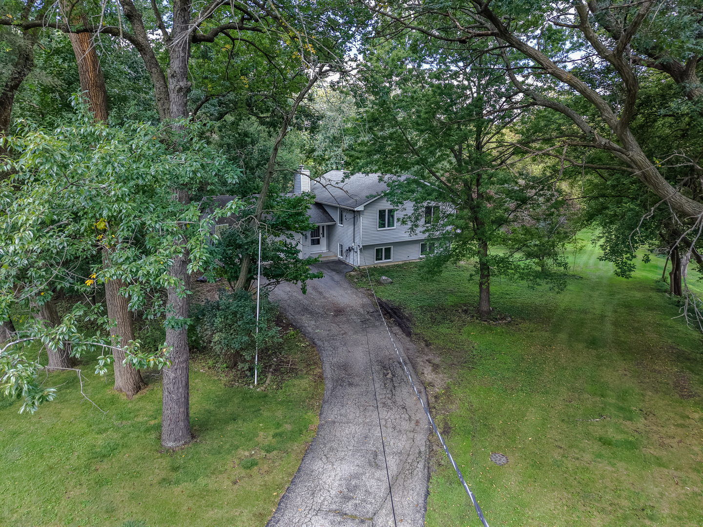 951 Irving Avenue, Woodstock IL 60098
