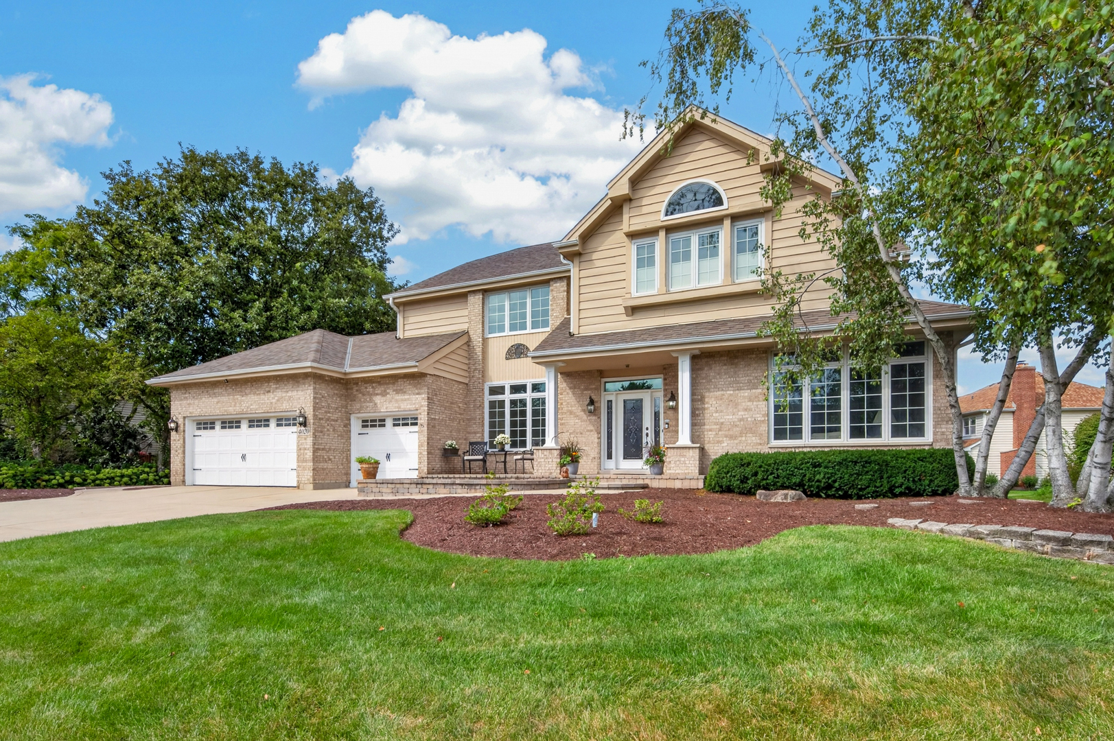 4020 White Eagle Drive, Naperville IL 60564