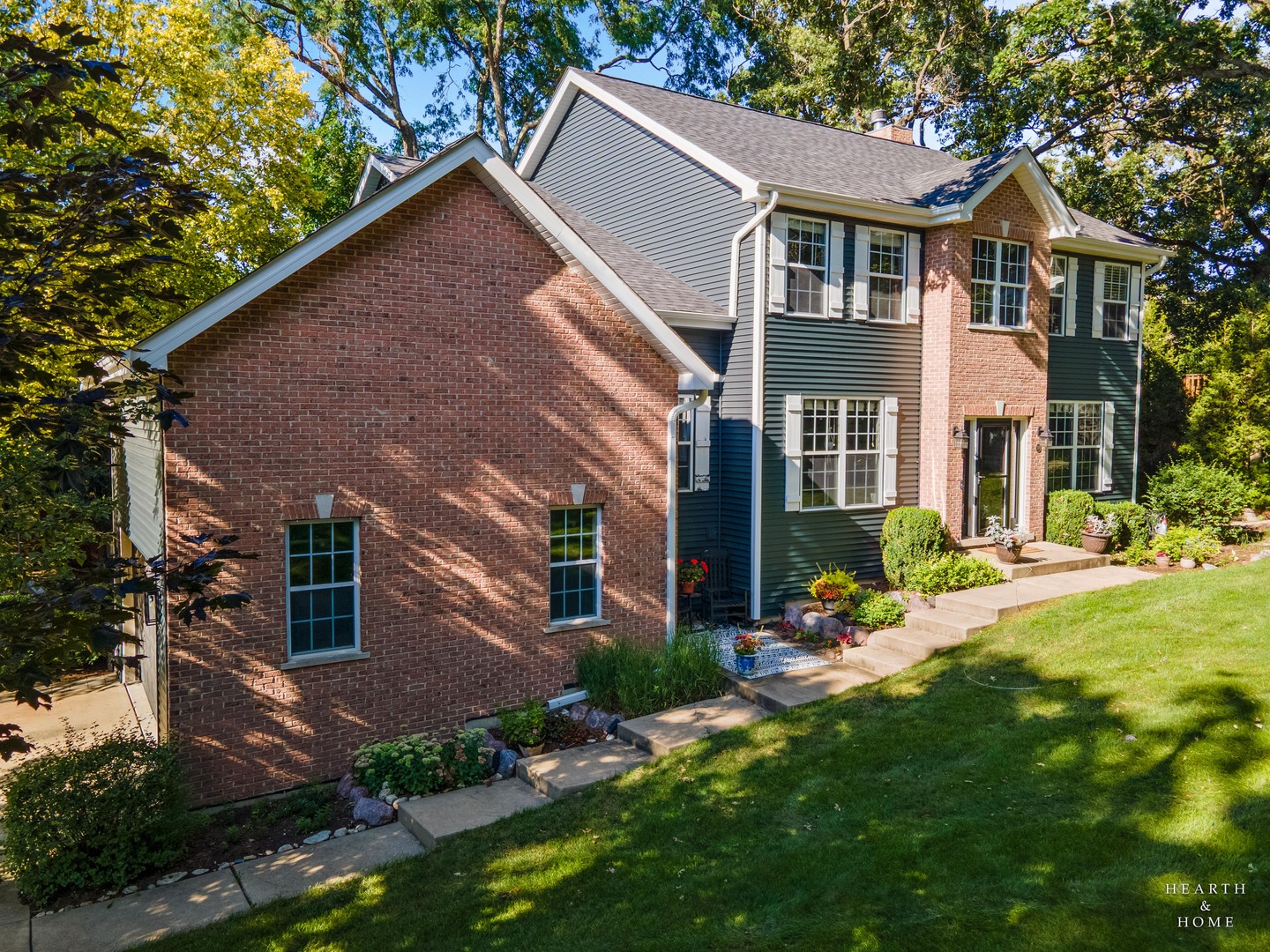 399 Asbury Avenue, Fox River Grove IL 60021