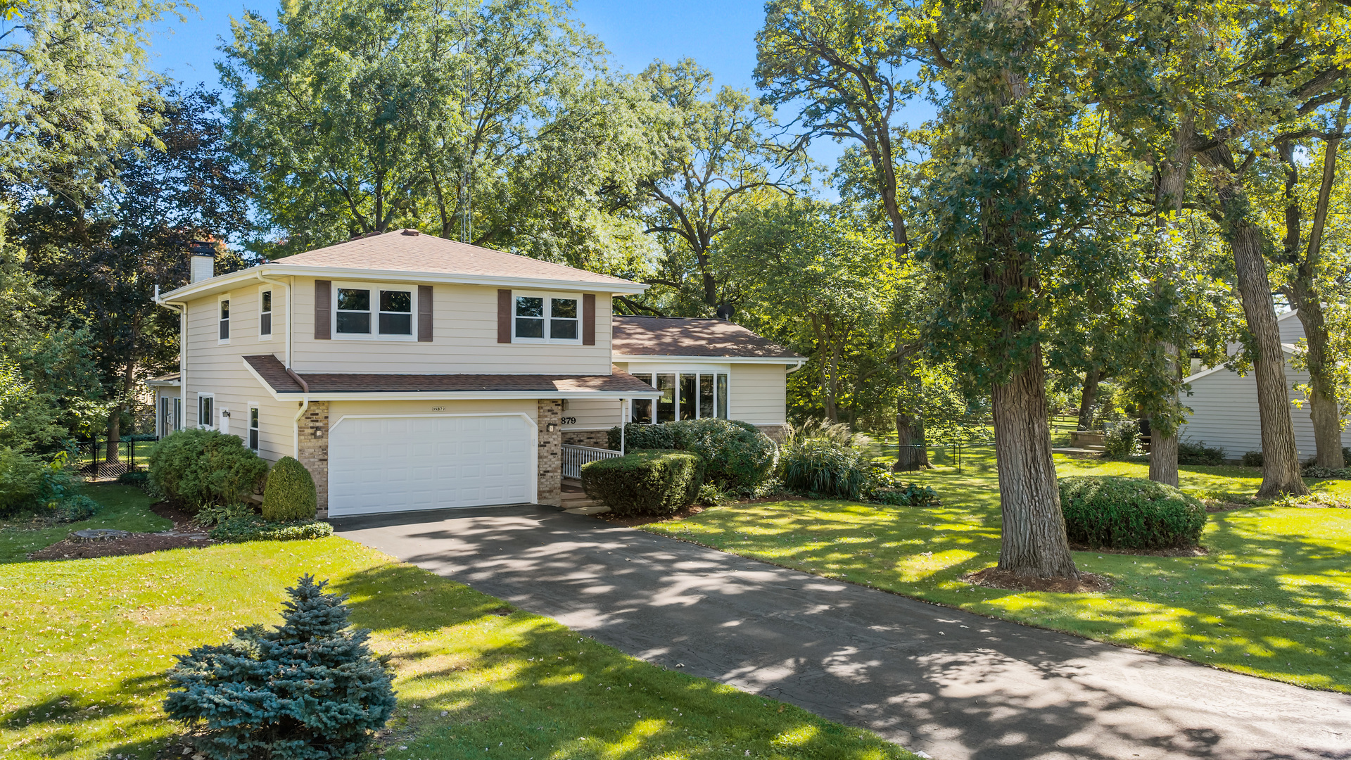 9N879 Beckman Trail, Elgin IL 60124