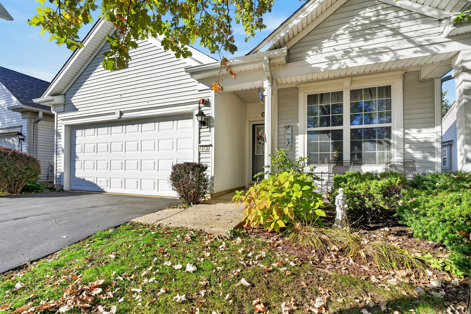 13732 Pineview Drive, Huntley IL 60142