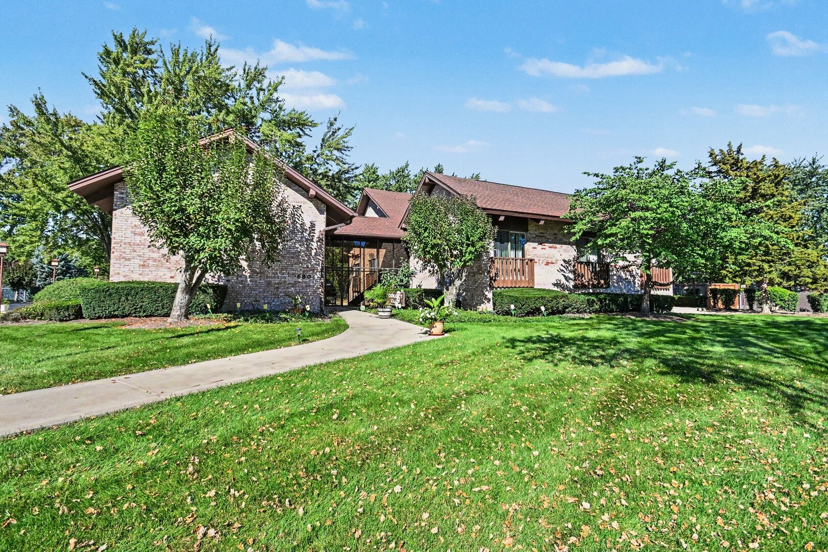 740 Saint Andrews Lane Unit 13, Crystal Lake IL 60014