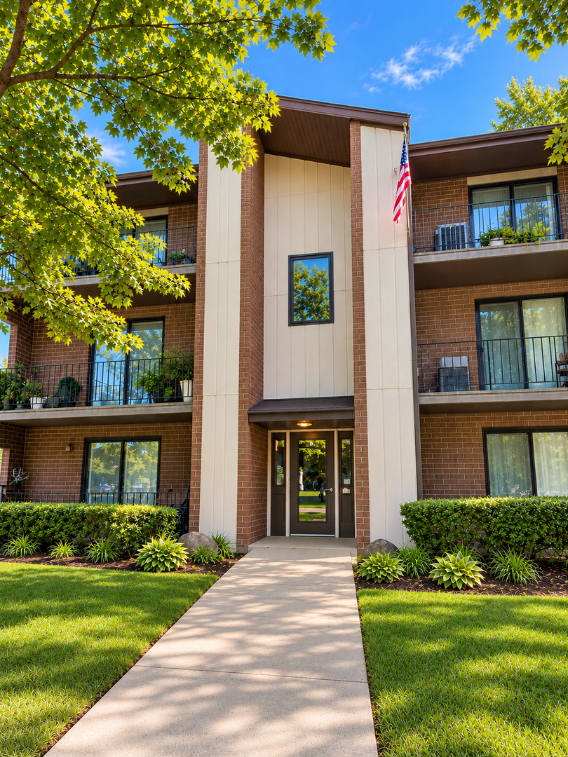 1239 Chalet Road Unit 101, Naperville IL 60563